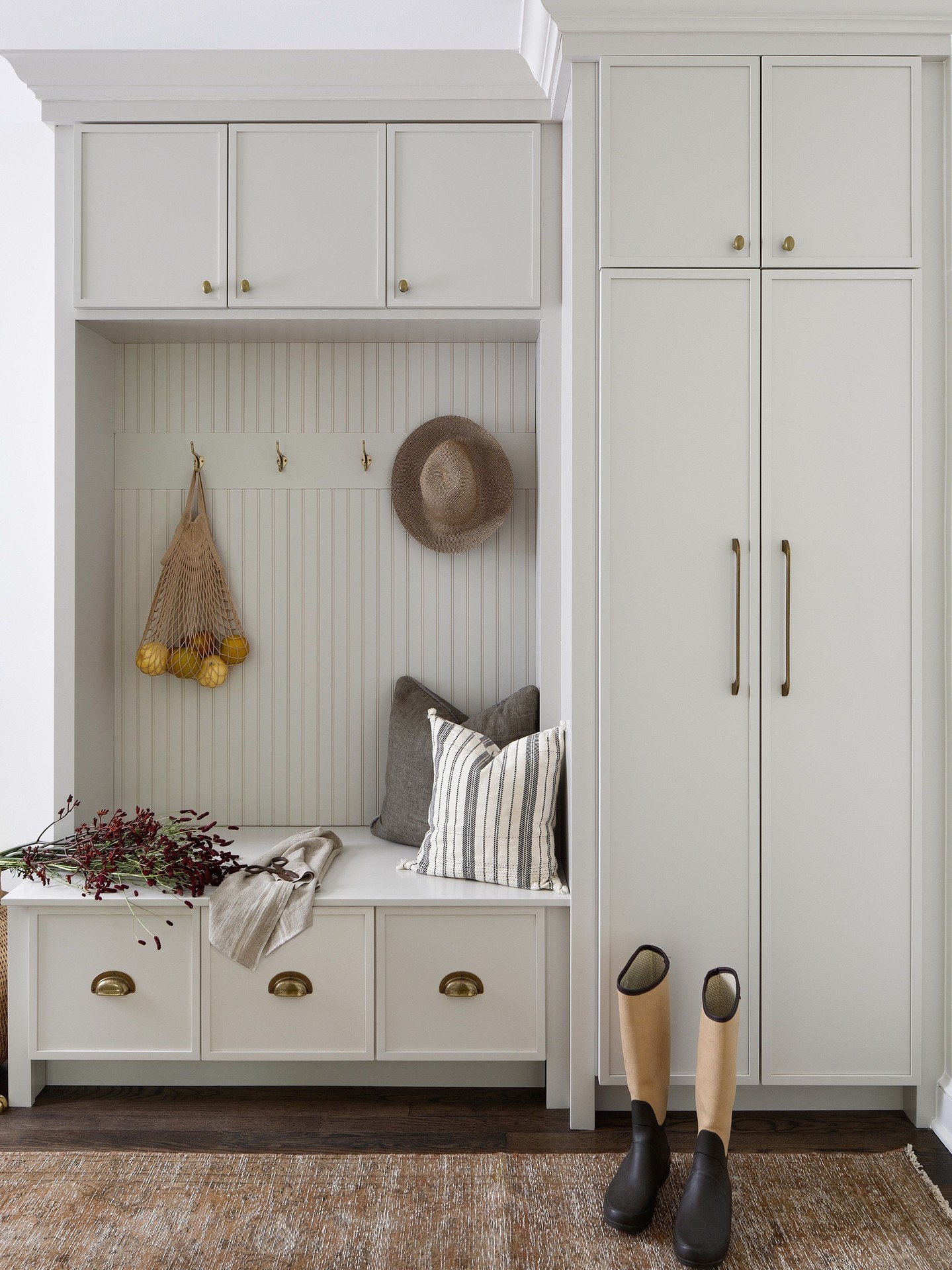 Why do we ask so many questions before we start designing?
Because great design starts with understanding how you live.
When designing a mudroom, we're not just thinking about cabinetry and finishes. We're thinking about soccer cleats, backpacks, dog leashes, winter coats, and the daily rhythm of your family.
The more we understand your routines, the better we can design a space that functions properly for your specific needs.
Design: @lorlastudio
📸: @eastandlane