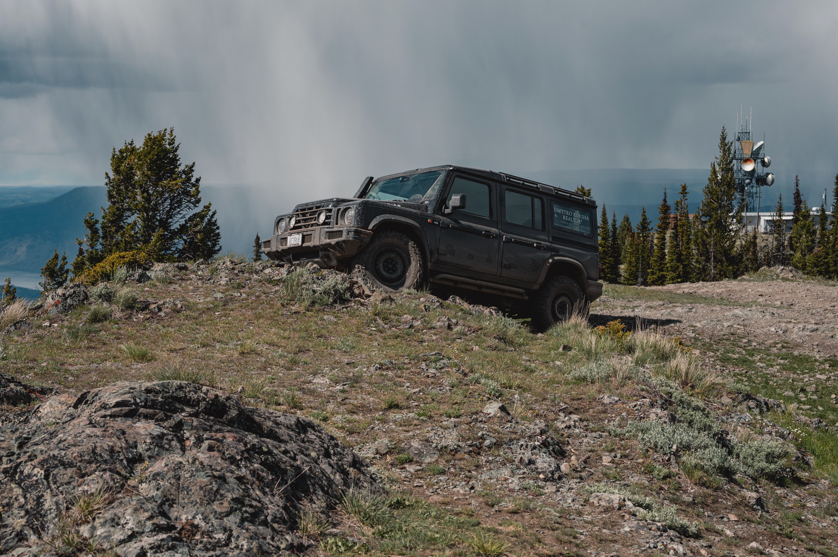 What can be better than a little adventure?
#explorebritishcolumbia #offroad #jeeplife