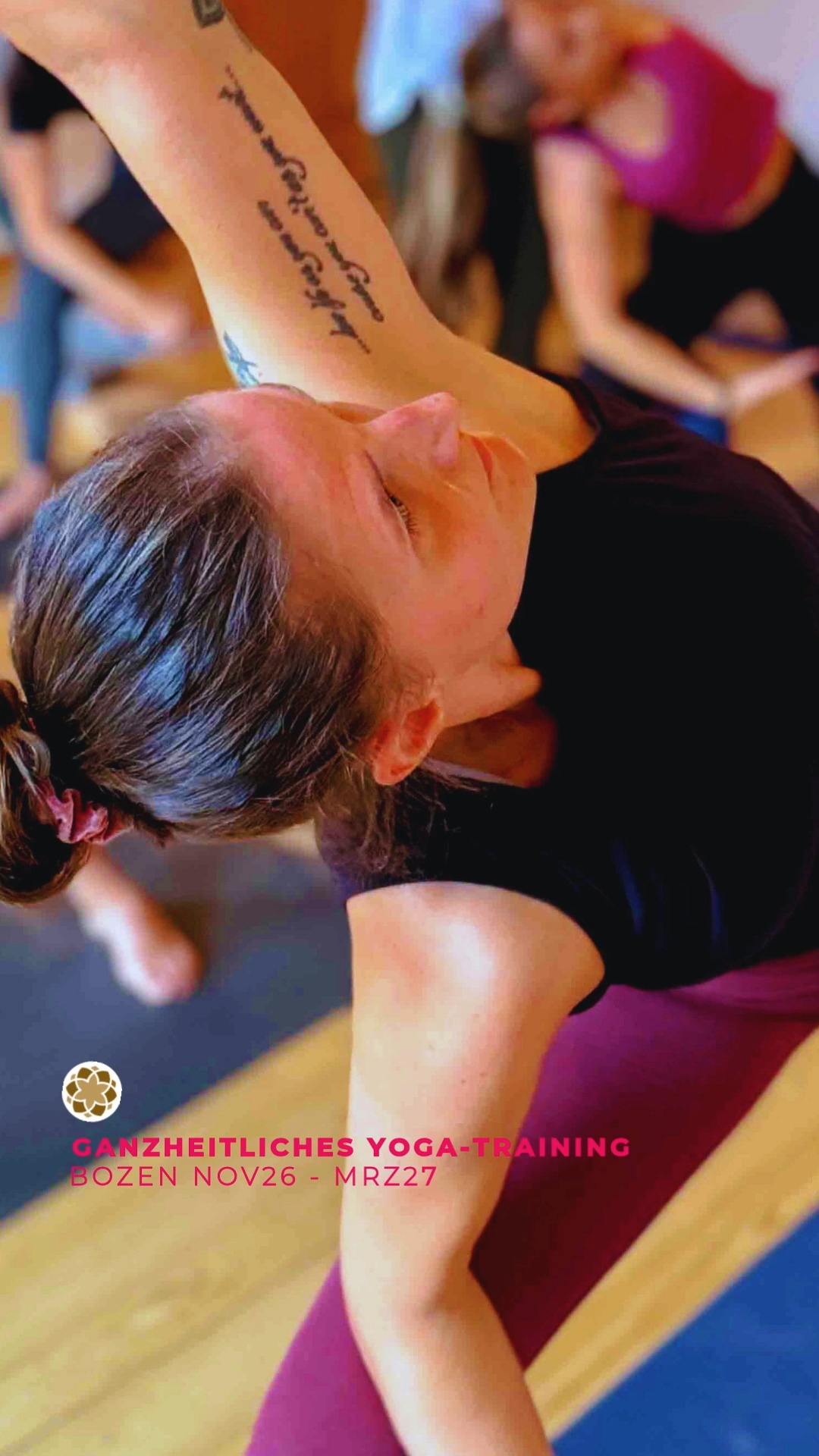 Der effizienteste Weg die Welt zu verändern ist sich selbst zu verändern. Jetzt ist der richtige Zeitpunkt dafür 🫶.
200Std Ganzheitliches YOGA TRAINING
(Grundausbildung Yogalehrer/in)
mit Alice Hönigschmid und Team
Okt 26 - März 27
>>> FRÜHBUCHER noch bis 30.6.
💚 bewirb dich jetzt!
mehr Infos auf der Webseite