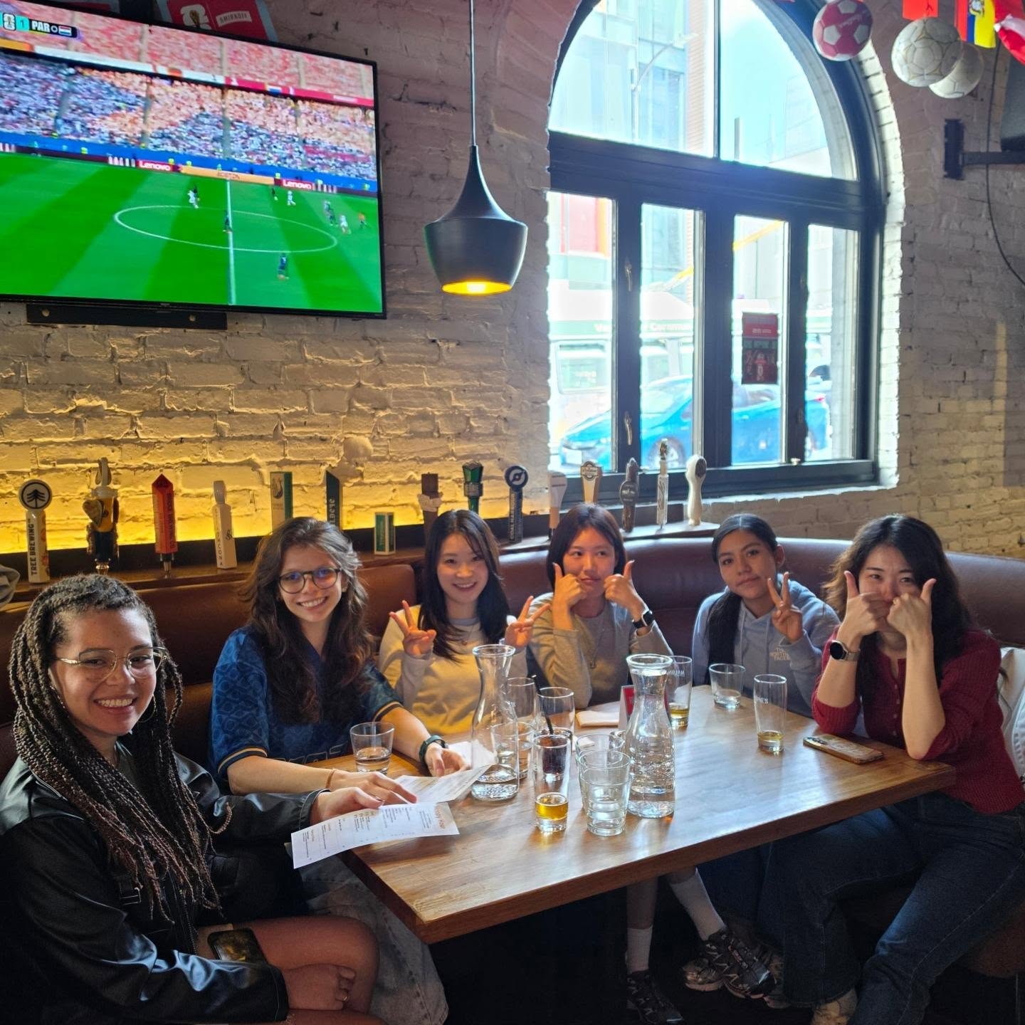 Happy Hour Conversation Club
June 29 2026: We went to Malone's Pub after school today to practice our English together. While there, we talked about all kinds of things.
We made new friends, had some food, had a few drinks and learned all about each other.
#Mexico #SouthKorea #Brazil #Japan #Canada
