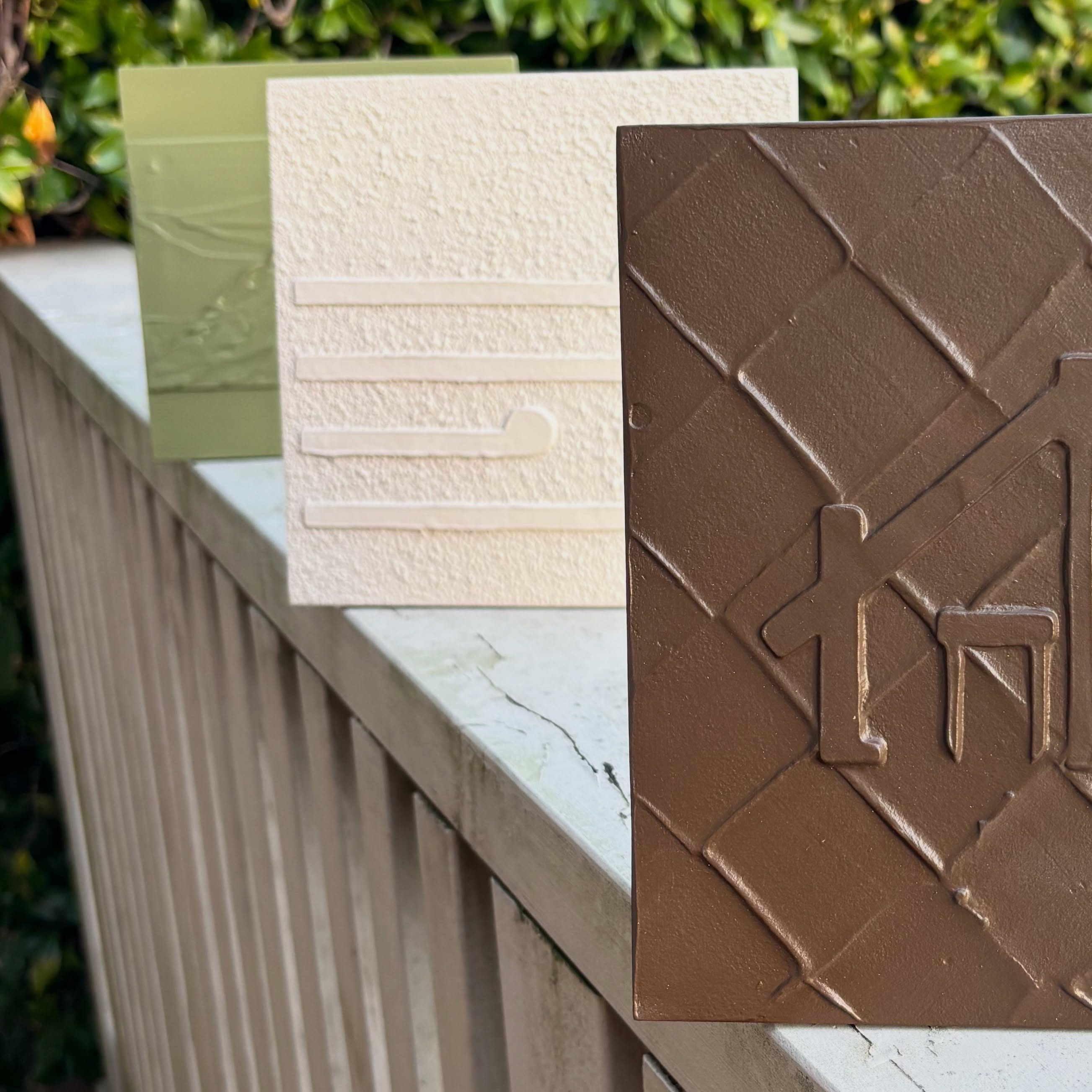 Who doesn’t love OPTIONS!? 🤭 Whakapapa Pieces about to offer up some different colour ways in the NEXT DROP. Stay tuuuuuuned!!! 🤎🍃 #colour #texture #toi #art #whakapapa