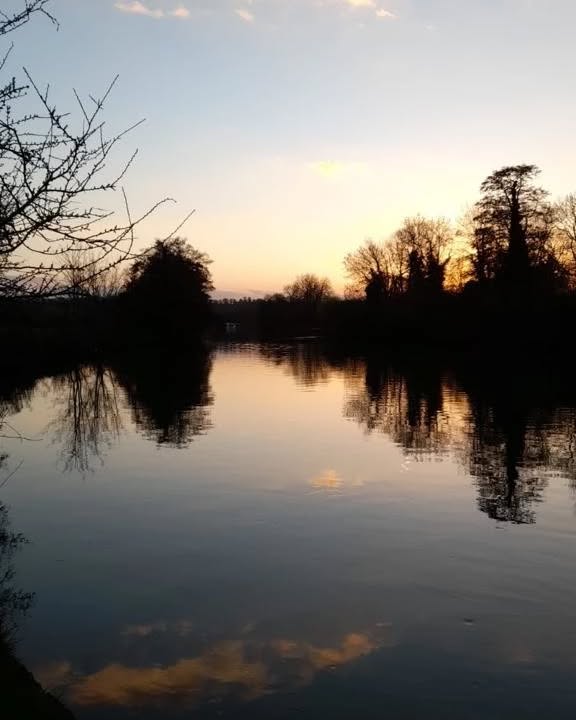 Home is more than four walls 💛🌅
It’s about having beautiful places to explore, unwind, and enjoy the little moments. Here's to peaceful evenings and stunning sunsets at Snug ✨