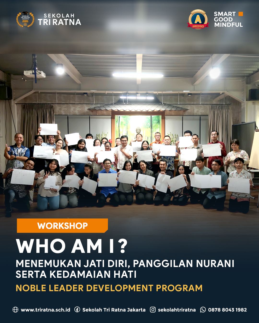 ✨ Menumbuhkan Kesadaran, Menemukan “Calling” ✨
Guru dan staf Sekolah Tri Ratna mengikuti Retreat NLDP sebagai ruang pembelajaran untuk lebih mengenali diri secara utuh dan otentik. Selama dua hari bersama Bapak Didiek Suprapto, melalui perjalanan refleksi yang penuh kesadaran, peserta diajak menyelami pertanyaan mendasar dalam hidup: Who am I?
Proses refleksi ini mengarahkan peserta untuk menemukan "Calling" dalam dirinya. Menemukan keselarasan antara Body (kebutuhan fisik dan keberlangsungan hidup), Mind (keahlian/kemampuan diri), Heart (passion dan hal yang dicintai) dan Spirit (kebermanfaatan/kontribusi).
Ketika seseorang menemukan identitas dirinya dan mencapai keselarasan ini, maka dapat menjalani hidup dengan lebih sadar, damai, dan bermakna, sekaligus mampu memberikan kontribusi yang lebih baik.
Proses ini menjadi bagian dari transformasi diri. Di Sekolah Tri Ratna, kami percaya bahwa transformasi pendidikan bagi murid dimulai dari transformasi diri para pendidik dan tenaga kependidikan yang berperan di dalamnya.
SMART • GOOD • MINDFUL
#sekolahjakarta #sekolahbuddhajakarta #sekolahtriratna #sekolahjakartabarat #mindfulschool