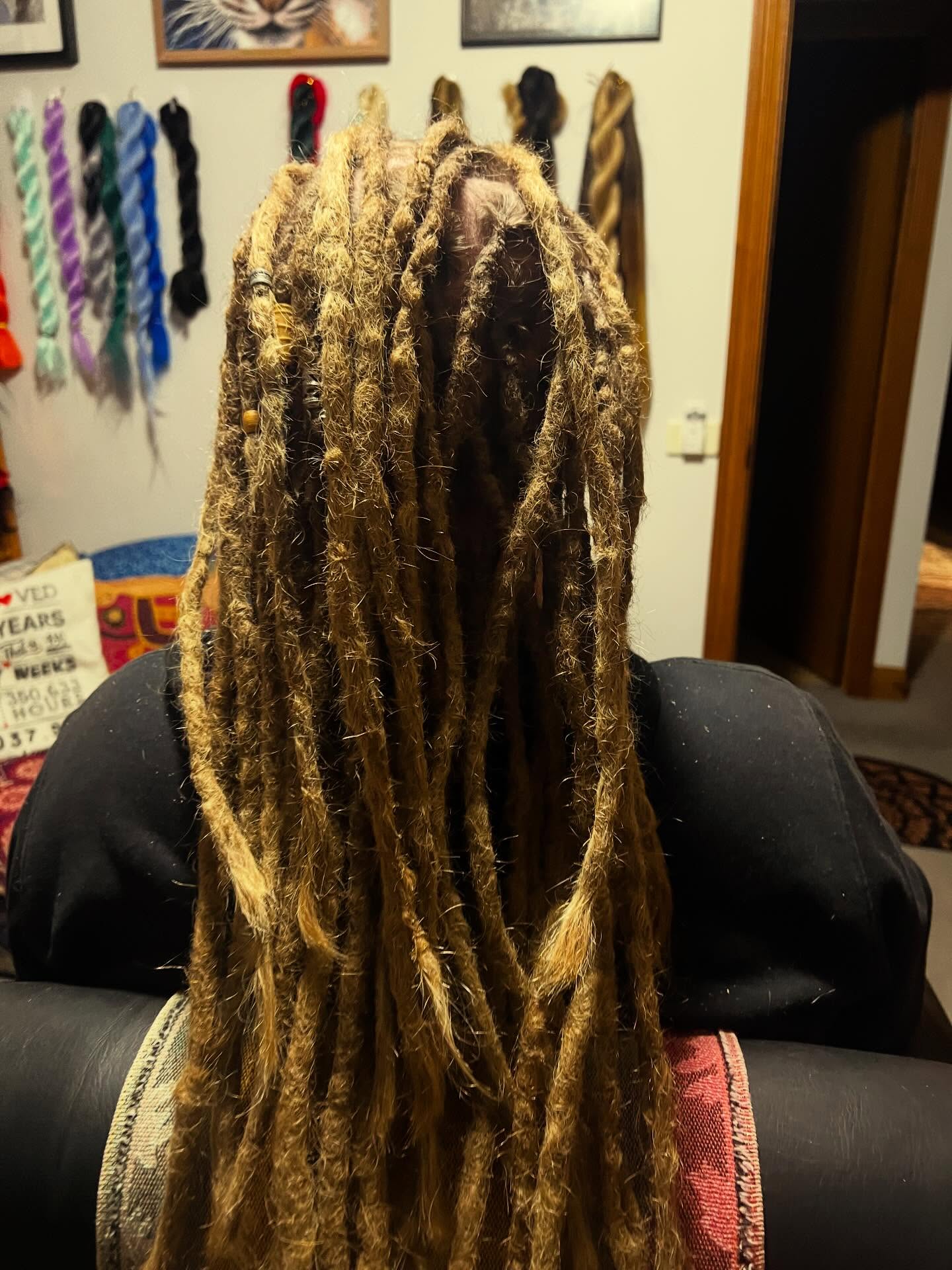 Some before and afters of this nice freshen up ๐๐ค๐ป
#dreadlocks #whyknotnow #dreadlockmaintenance #bellarinepeninsula #dreads