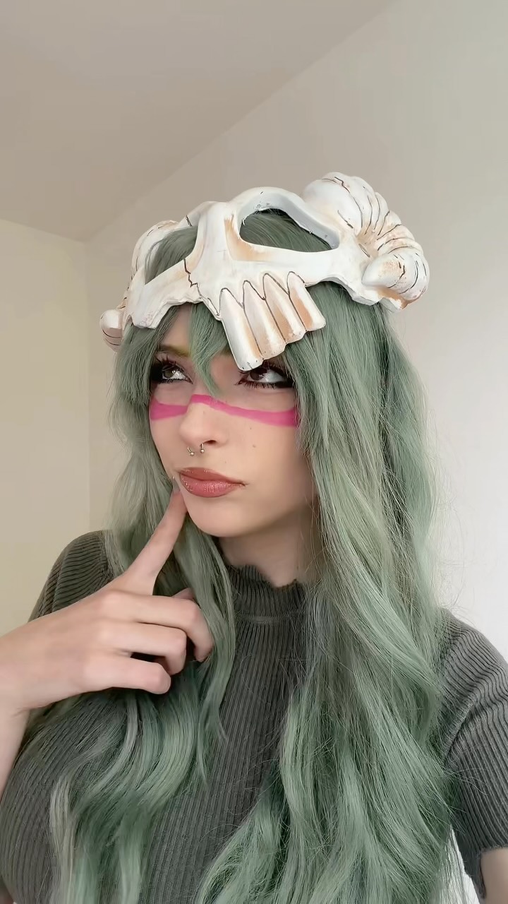 sorry for the slop content, I have a couple new cosplays coming next week I’m super excited for! #nelliel #cosplay #bleach #nellieltuodelschwanck #bleachtybw