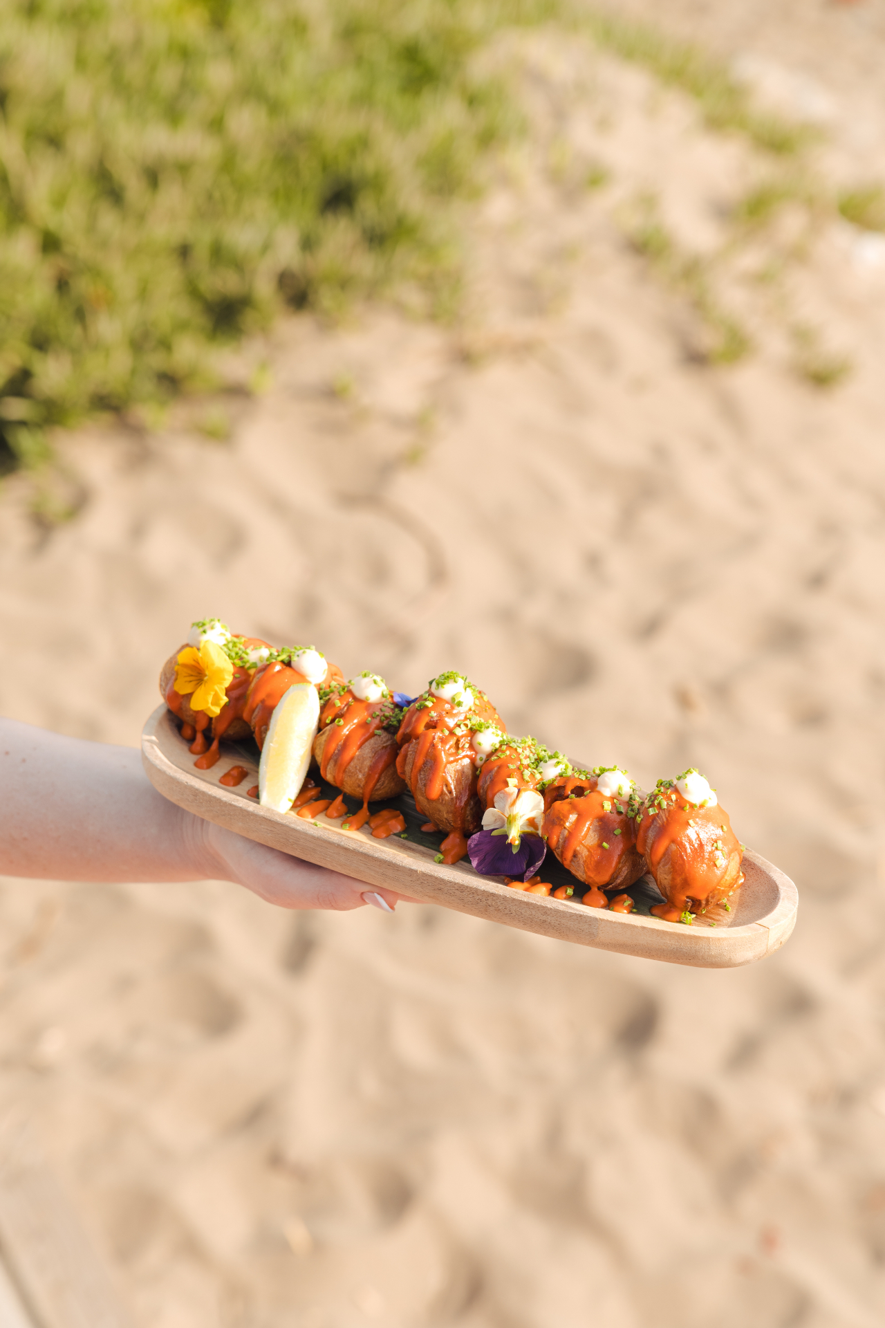 A little spice, the Oyana way πΆοΈβ¨
Our Oyana Spicy Potatoes bring golden baby potatoes together with rocoto and yellow chili for the perfect balance of warmth, flavour and that irresistible extra kick. Bold, vibrant and made for sharing around the table.
Small plate, big mood.
#MorningGoals #oyanabeach #oyanabeachrestaurant #marbellarestaurant #marbelladining #marbellabest #marbellaforlife #marbellaeast #oyanafood #experienceoyana #foodexperience #timetoslowdown