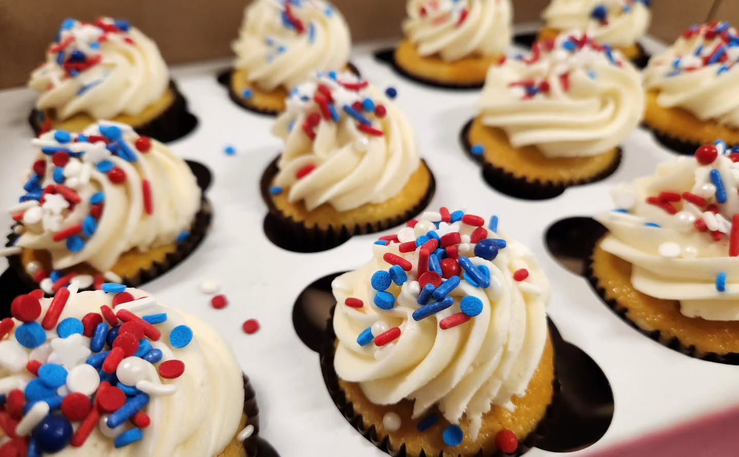 🧁 Happy Thursday, Cupcakery friends! 🧁
It's a busy day here at the bakery, but we wanted to take a moment to say hello and thank everyone who has been taking advantage of our DoorDash delivery option to get their Cupcakery fix!
It has been such a happy surprise to see how this service is helping some of our customers enjoy their favorite breakfast, lunch, and treats when they might not otherwise be able to make it to the bakery. Knowing we can bring a little sweetness right to your door makes us smile.
Whether you're enjoying a cupcake on your lunch break, sharing a treat with a friend, or simply treating yourself because it's Thursday (which is reason enough!), we hope every bite brings a little joy to your day.
Wishing everyone a wonderful Friday Eve filled with sweetness, smiles, and maybe a cupcake or two! 💕🧁
Cupcake cheers!