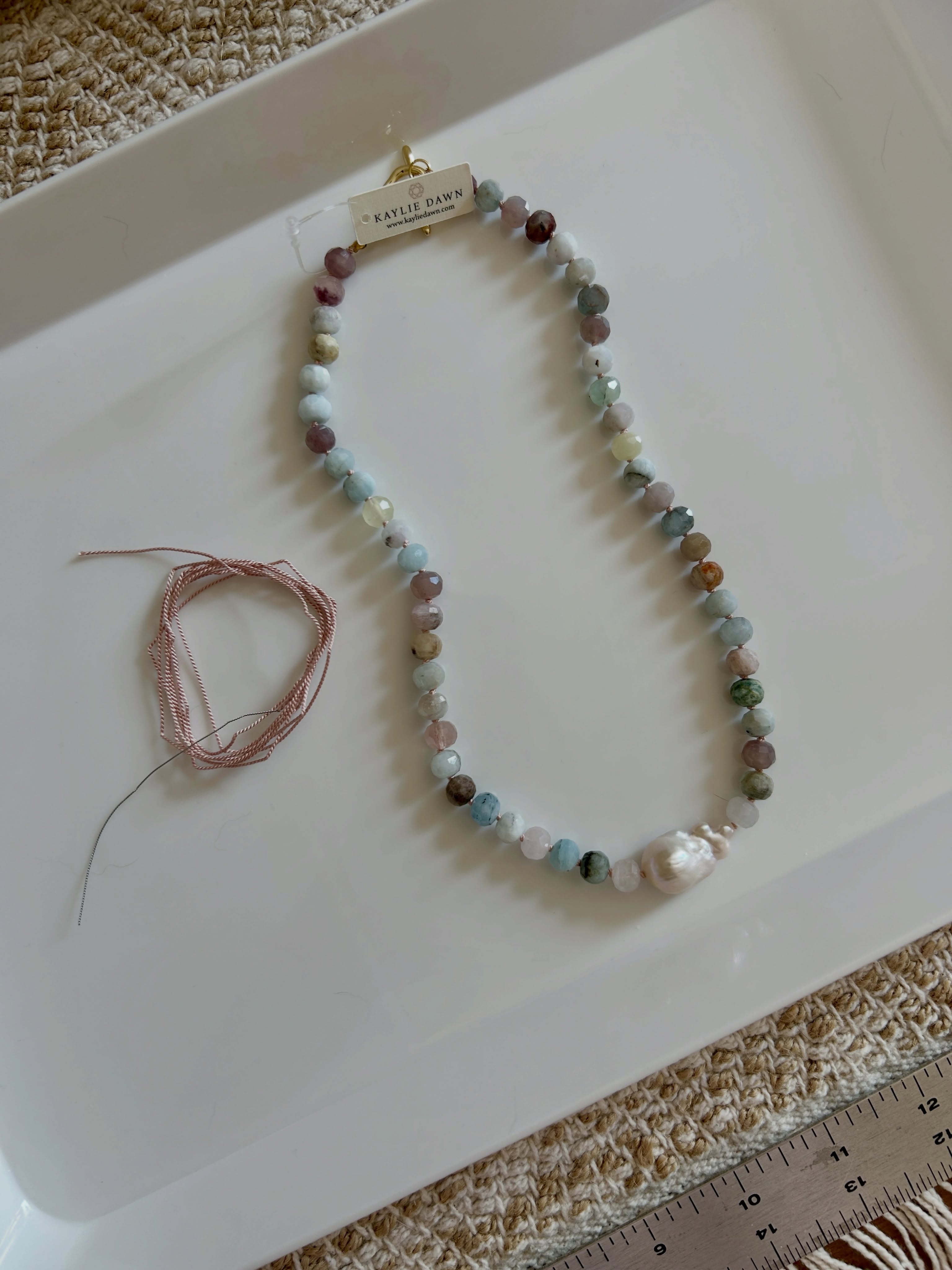 Prettiness, just about ready to be packed up & on its way! 📦✨
#jewelrydesigner #beadednecklaces #baroquepearl