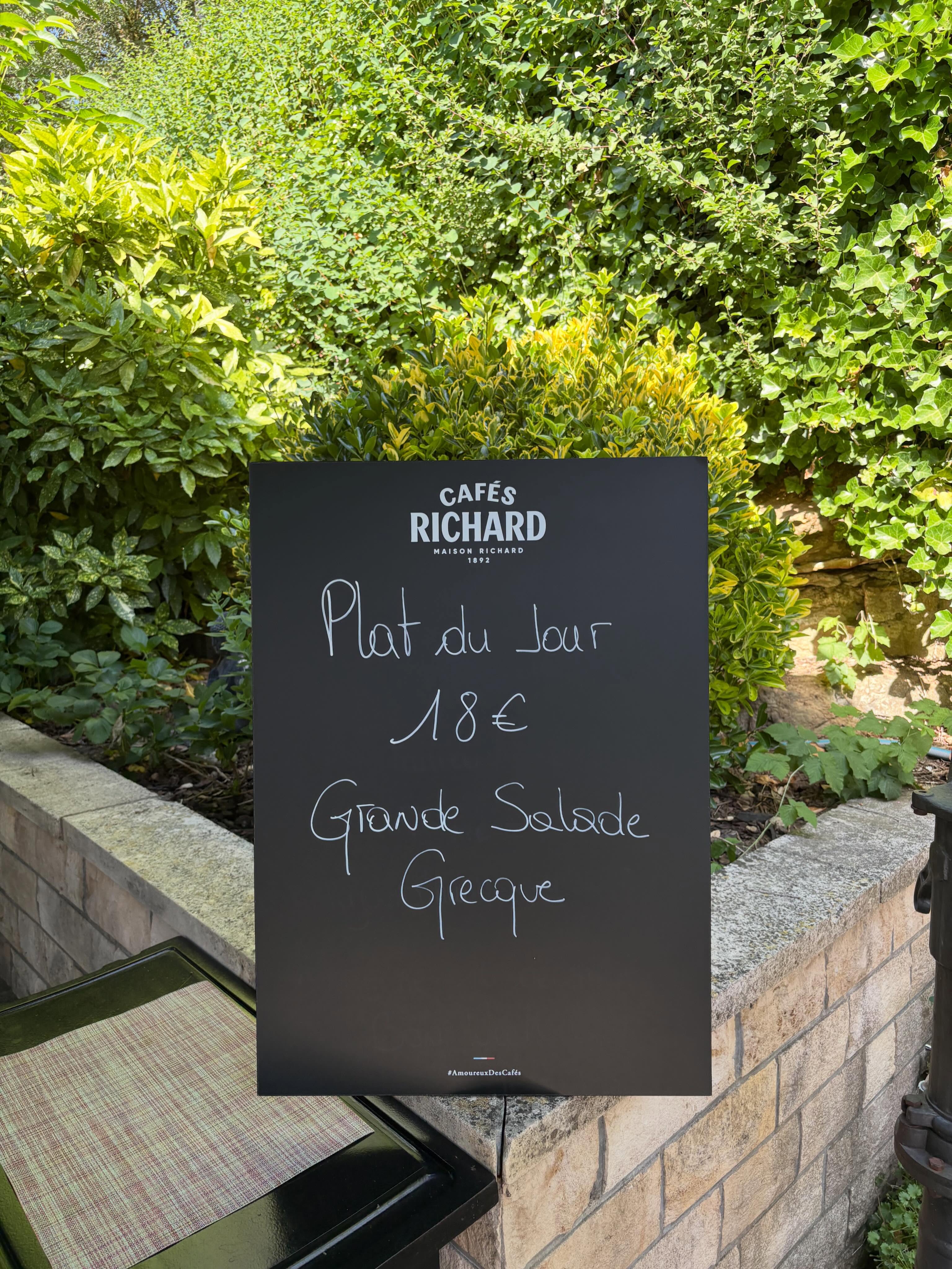 Retrouvez notre plat du jour pour le P’tit Max Kirchberg 🍷🙂☀️bonne journée 😋
📞 Contact & Réservations :
🖥️ www.auptitmax.lu
contact@auptitmax.lu
Kirchberg📩 23, Rue de la Lavande L-1923 Luxembourg
☎️ +352 43 95 19