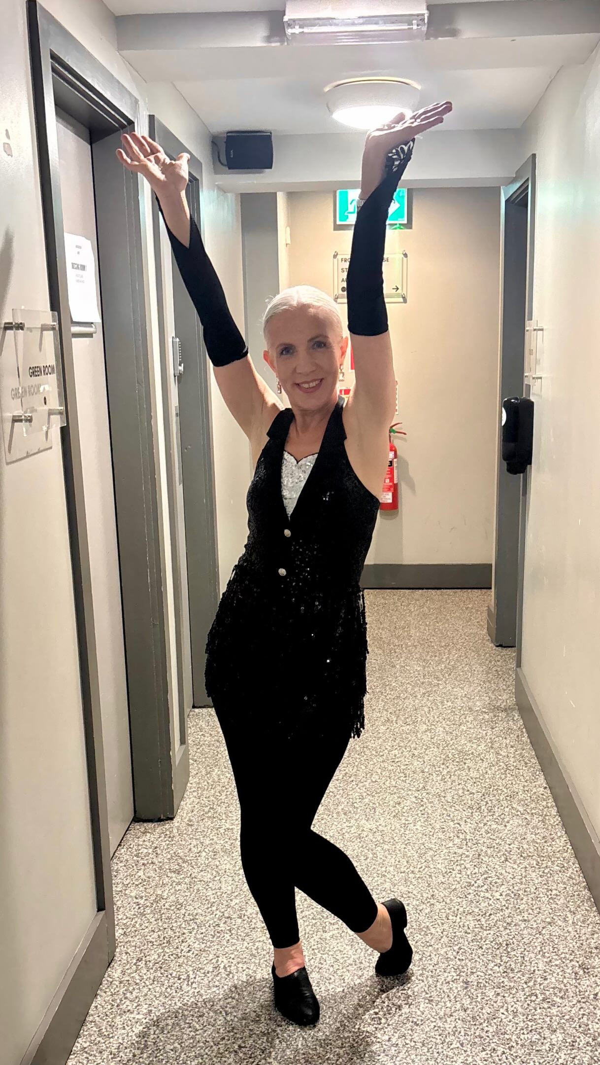 A week ago I performed my first jazz solo for my 50th birthday. The last time I danced a solo on stage I was 12 !
I picked the song “I’m Still Standing” by Elton John as plenty times I had to pick myself back up including when I collapsed with my back 11 years ago. Sometimes we have to fall down to reevaluate what serves us 🦋
I put all my trust in @zoe_koulianou for the choreography and she did push me & was very patient as my perimenopause brain kept forgetting it 😜 Zoe’s encouragement & all of @dunshaughlin_dance family kept me going ❤️ I suppose my own children gave support too 😜
Always remember
Dance through every season of life🌸
Every age has its own beautiful rhythm🦋
The body may change, but the joy of dancing can last forever ❤️
#dancingthroughlife
#danceforjoy #danceforwellbeing
#fabulousfifties
#findingyourwingswellbeing