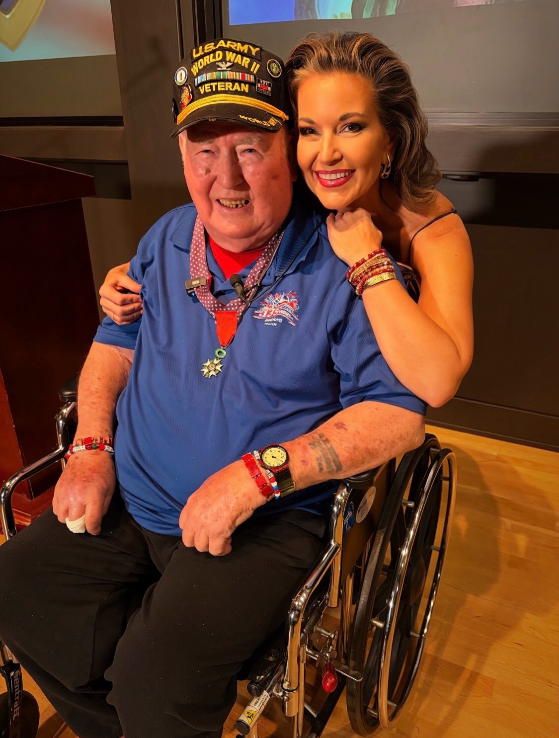 So thankful to reconnect with Col. Glenn Fisher at the @frazierhistorymuseum this morning as he was awarded his ling overdue Purple Heart! Thank you to @rachelplatt11 and Jeff Thoke for making this possible before Col. Fishers 100th birthday! I was his Guardian on the @honorflightbluegrass7058 June 5-6, 2018! Proud moment for me:).
A great American, my WWII Hero🇺🇸.
#wwii #wwiiveterans #worldwartwo #veterans #purpleheart