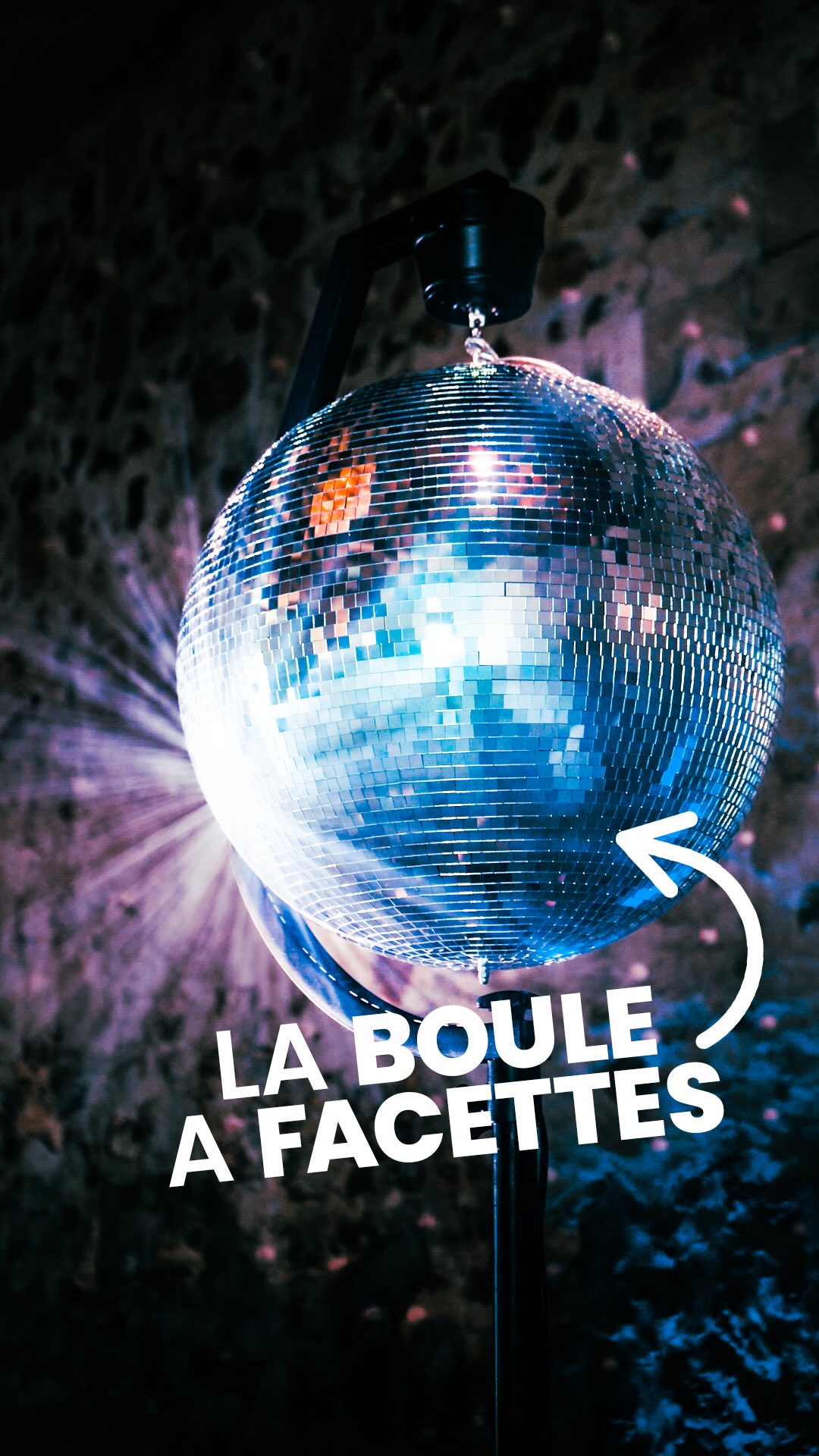 ⚠Ajoutez une touche disco et festive à vos événements avec notre boule à facettes de 50 cm disponible à la location.
Imposante et brillante, elle crée instantanément une ambiance unique.
GrĂące Ă son support dĂ©diĂ©, plus besoin dâĂ©chelle : installation simple, sĂ©curisĂ©e et utilisable partout, en intĂ©rieur comme en extĂ©rieur. Vous gagnez du temps tout en garantissant un rendu visuel.
Une solution idĂ©ale pour transformer nâimporte quel espace en piste de danse lumineuse.
#dj #sono #event #evenementiel #tours