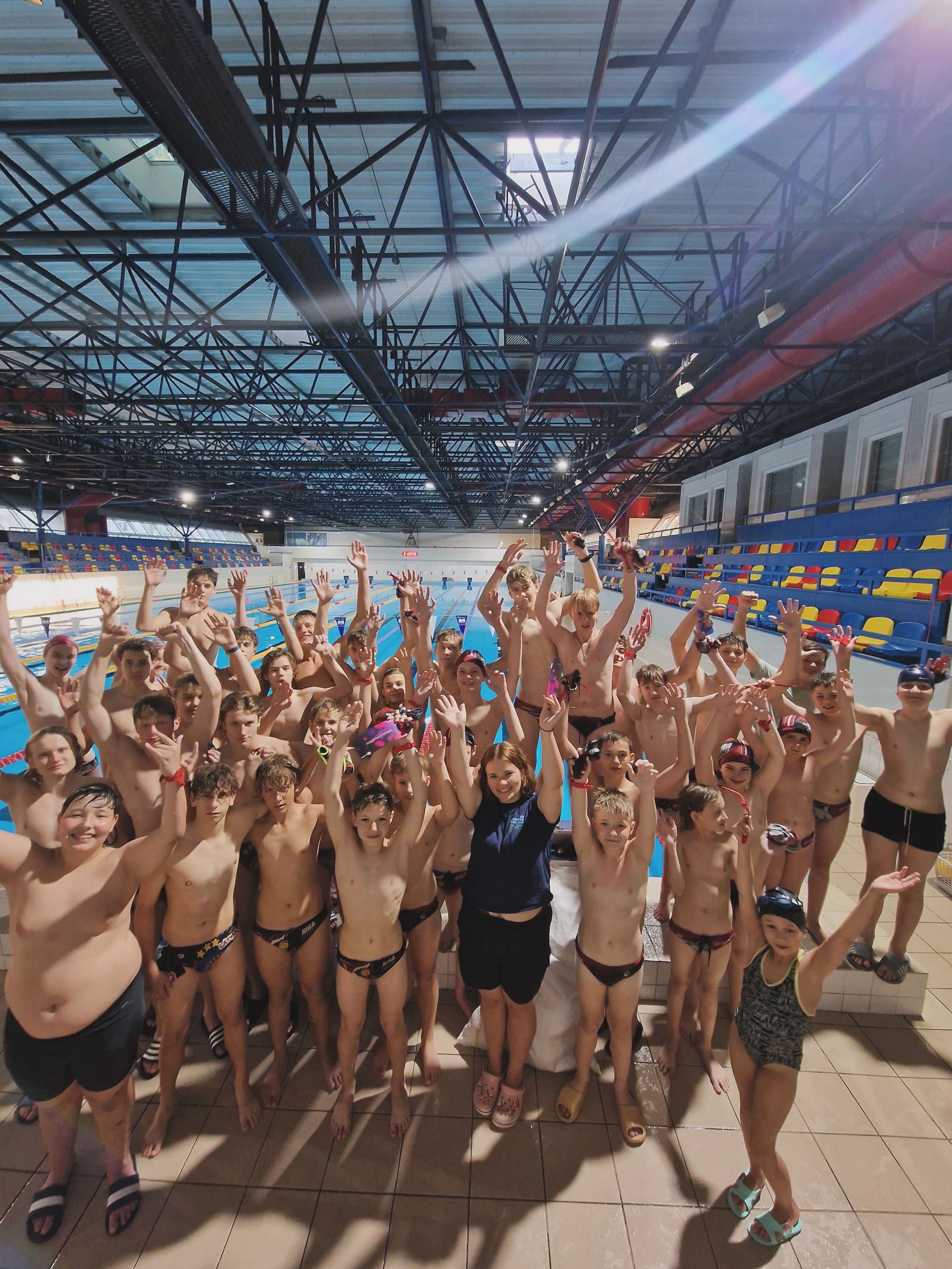 🎉 Apsveicam Dārtu un Artūru ar iegūtajām VR dāvanu kartēm! 🥽🎁
Pirms kāda laiciņa mūsu @waterpololatvia TikTok profilā rīkojām konkursu par interesantākajām video idejām, un tieši viņi kļuva par uzvarētājiem! 👏
Arī tu vari kļūt par nākamo uzvarētāju! Veido video par ūdenspolo, publicē to TikTok un ietago @waterpololatvia vai atsūti to mums. Mēs priecāsimies redzēt jūsu radošumu! 💙
#ūdenspolo #WaterPoloLatvia #TikTok #Konkurss #Uzvarētāji