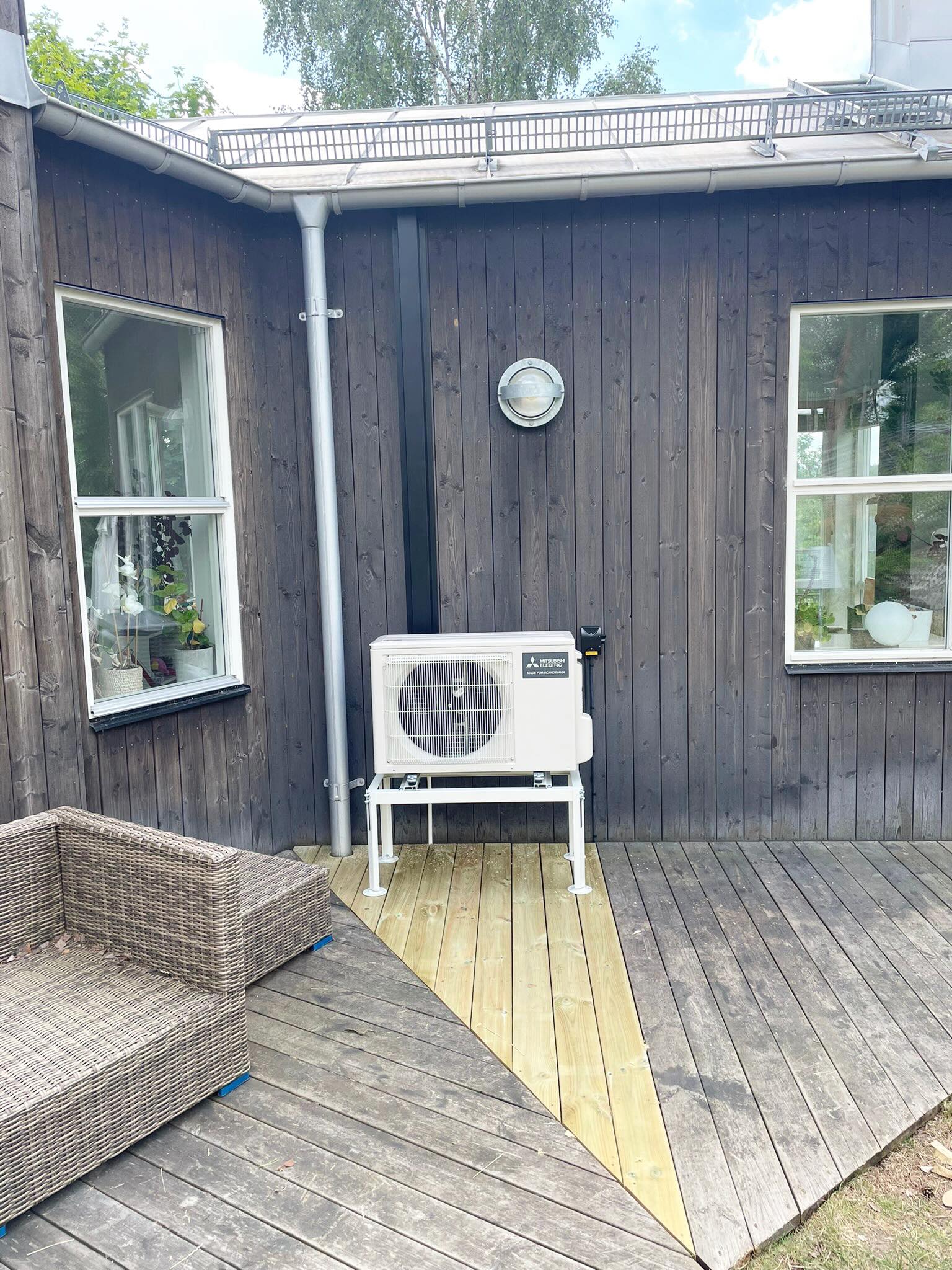 Två stycken Hero LN35 installerade på Lidingö🙏🏻 Svarta plåtkanaler och arbetsbrytare för kunden som vill ha det lilla extra 🌟