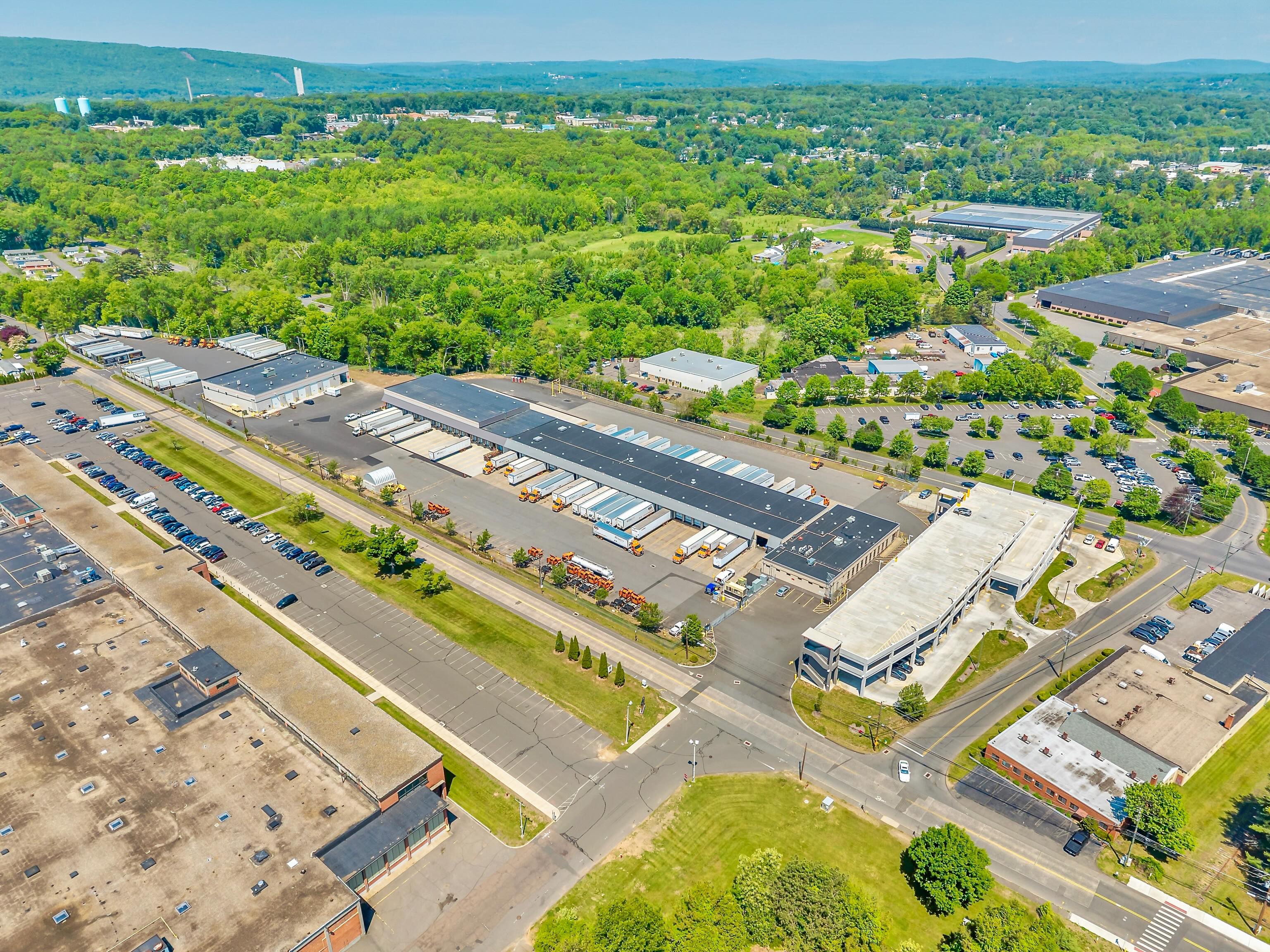 The Truck Terminal Expansion in Southington, CT is officially complete! The Geis team is thrilled to deliver another successful project for our client, featuring a 3-story parking structure, an interior office renovation, a truck maintenance garage with truck wash, and terminal expansion.
We are proud that we were able to keep our client’s employees working throughout the duration of the job. Great job to the entire team and thank you to our client for putting your continued trust in Geis to deliver another successful project!