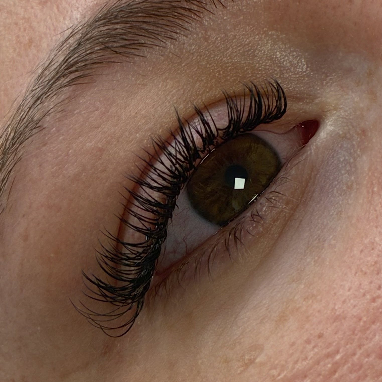 Loved doing these classic lashes 😍
Holiday ready ✨
#lashtechnician #lashextensions #eyelashes #beauty #beautysalon