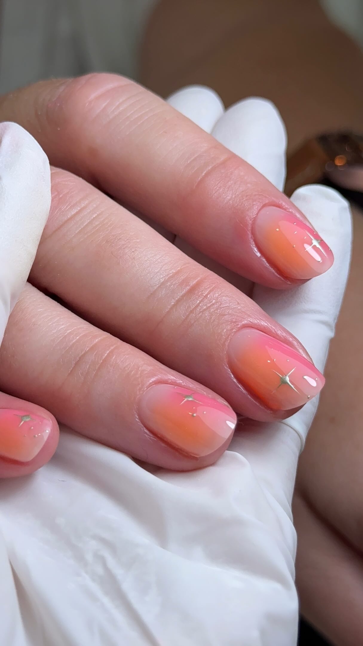 The best nail techs are usually the ones who know how much they don’t know 👀
One thing this industry has taught me is that education never really ends.
I’ve been doing nails for years.
I run accredited training courses.
I teach other nail techs.
And yet I’m still investing in my own education.
I’m still attending refresher training.
I’m still asking questions.
I’m still challenging techniques I learned years ago.
I’m still changing my mind when new evidence or better practices emerge.
Because our industry evolves.
Products change.
Research develops.
Techniques improve.
And I don’t ever want to be the educator who thinks they’ve got nothing left to learn.
The biggest improvements in my career didn’t come from buying more products.
They came from investing in knowledge.
I genuinely believe that the best educators are lifelong students.
Because when we stop learning, we stop improving.
So if you’re feeling like you don’t know enough yet…
Good.
Stay curious.
Curiosity is what makes great nail techs!
#nailtech #naileducation #nailtraining #naileducator #nailtechlife