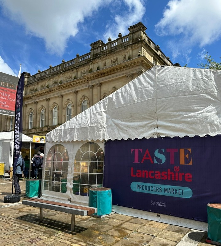The National Festival of Making is returning and so is the Taste Lancashire food market!
Be sure to head down and check out all of the delicious Lancashire produce on offer. There's even a chance to win some fantastic prizes in our Visit Lancashire prize draw.
Keep an eye on our social media channels for more information!
📆4th - 5th July
📍King William Street, Blackburn town centre