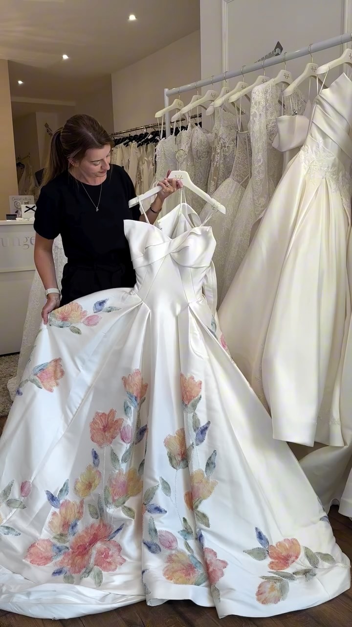 ✨ Exclusive Veni Infantino Preview Event ✨
2nd July - 13th July
We’re so excited to announce we’re now an official stockist of Veni Infantino 🤍
Be among the first brides to try this stunning new collection before it officially arrives in our boutique.
✨Dresses from £1,400–£2,100.
✨ 10% OFF all Veni Infantino orders placed during the event
✨Appointments available Monday–Sunday
Availability is limited, so book now to find your dream dress! 🤍
www.theivorylounge.co.uk
#newdesigner #designerevent #bridetobe #2027bride weddingdress