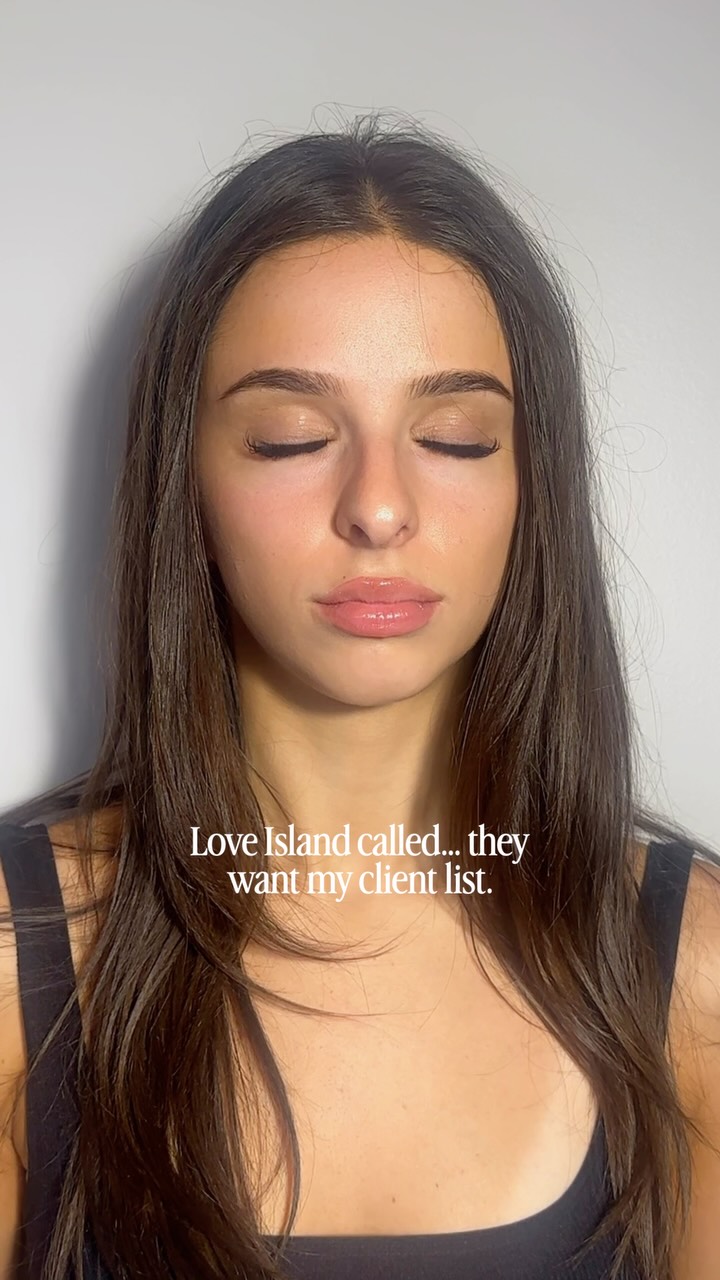 If love island needed a whole cast tomorrow, I fear my clients would steal the show 🤩
Favourite sets always using @lannalashes
#lashtech #lashes #loveisland