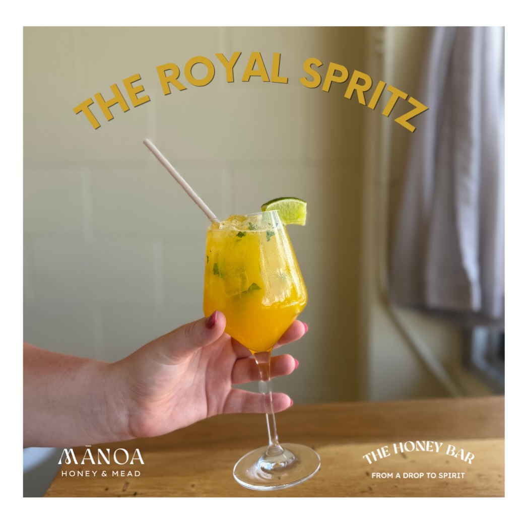 Introducing…. THE ROYAL SPRITZ🐝
This new cocktail is hand crafted with our house made Honey Gin, house made Lilikoi purée, mint and lime!
Perfect for these hot and humid days!
Come stop by The Honey Bar, 1142 Koko Head Ave, for a taste today!
#thehoneybar #keepitkaimuki #manoahoney #Theroyalspritz