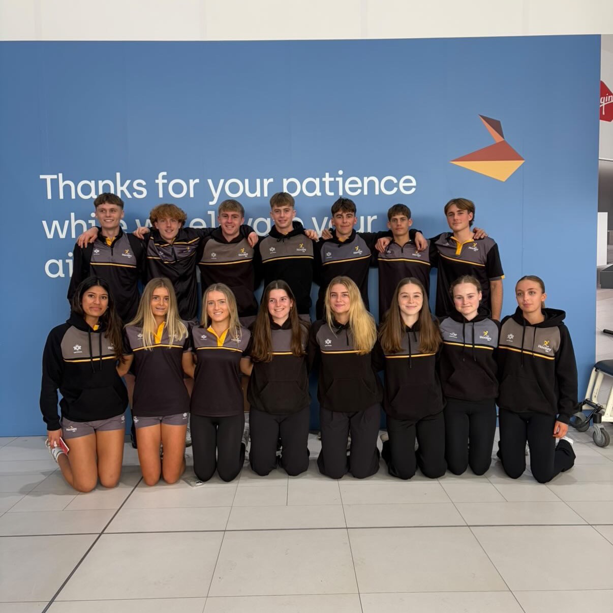 15 REDS IN DARWIN!
A huge congratulations and good luck to our 15 Reds players currently in Darwin representing WA at the Under 18 National Championships!
Having 15 players representing our club on the national stage is an incredible achievement and something the entire Reds community should be extremely proud of.
Boys
Andrew Faulds
Brett Carlton
Matthew Allocca
Quinn Jones
Riley Bray
Lachlan Hooper
Josh King
Girls
Rishika Kharola
Matilda Connelly
Lucy Bannerman
Peyton Ritchie
Zoe Galliott
Isla McLean
Lily Barrowcliffe
Mia Dellar
We wish you the best of luck for the tournament. Enjoy the experience, play hard and represent WA and the Reds with pride!