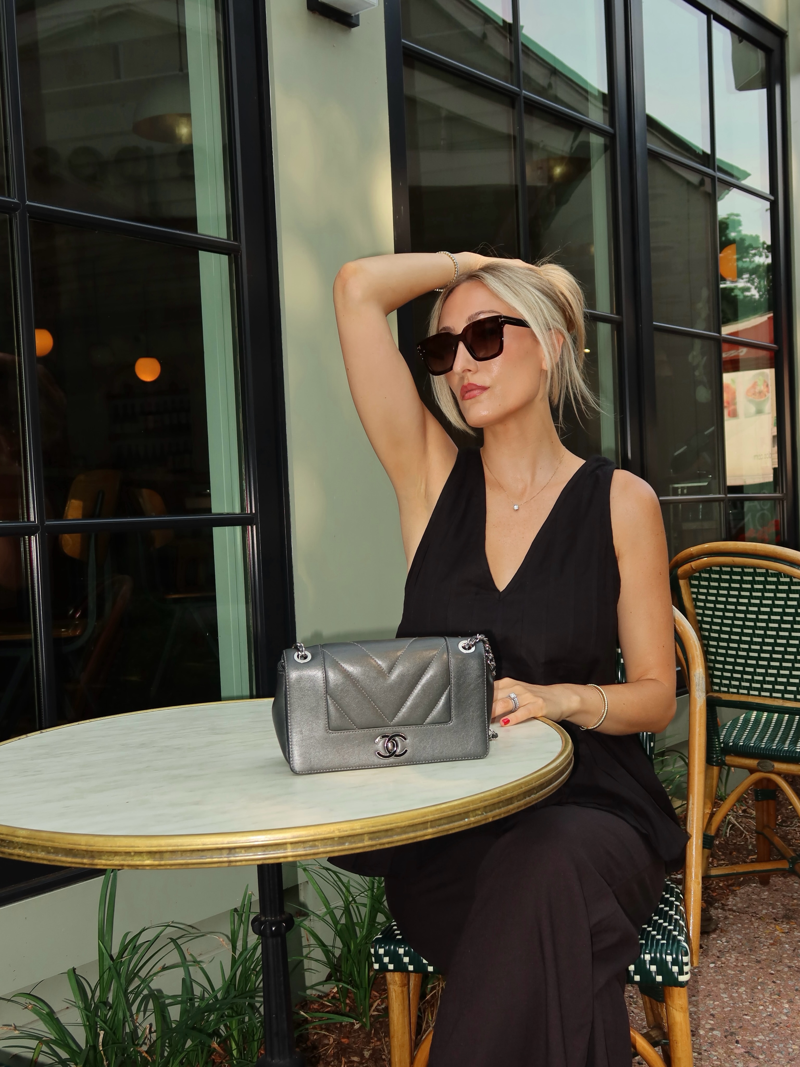 A good bag, without the commitment.
There’s something undeniably chic about carrying exactly the right bag for the moment. With @vivrelle, I can rotate through timeless designer pieces whenever inspiration strikes, keeping my wardrobe feeling fresh without adding to my closet.
Code ASHLEYCANNON for 50% OFF your first two months of membership - Link in Bio
