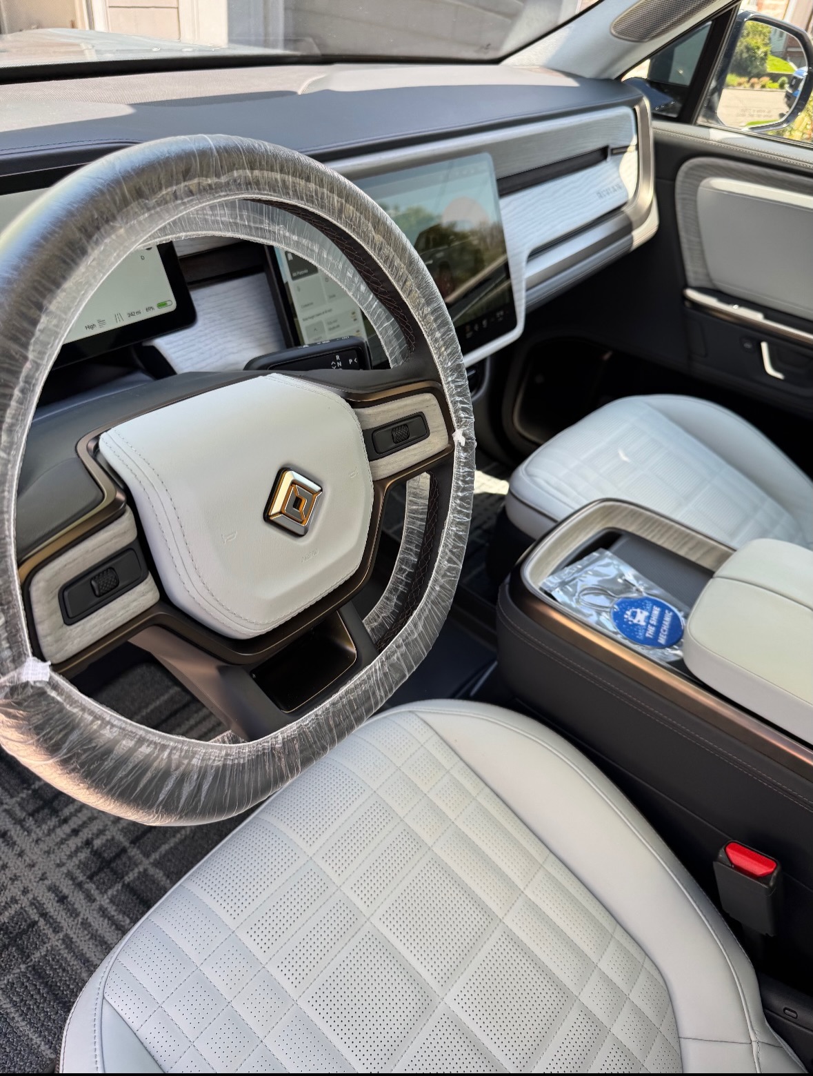 Ocean Coast Rivian R1S Complete Revitalization 🌊✨
✨ Premium Detailing. Proven Results.
At The Shine Mechanic, we don’t just clean cars, we restore brilliance, protect value, and deliver unmatched results every time. 🧼🚘
📍 Proudly serving all of Rhode Island, Massachusetts, and New Hampshire✅
📲 Book now via DM or link in bio!
🔧 Detail-driven. Customer-focused. Shine guaranteed.
#TheShineMechanic #RhodeIslandDetailing #RIMobileDetailing #ProvidenceRI #MassachusettsDetailing NewEnglandDetailing LuxuryDetailing CeramicCoating PaintCorrection InteriorDetailing MobileDetailingExperts ShowroomShine CarDetailingLife ProfessionalDetailers AutoSpa RhodeIslandCars CleanCarCulture ShinyCarsDaily CarCareExperts DetailersOfInstagram RhodeIslandSmallBusiness RIBusinesses NewEnglandCars RhodeIslandAuto LuxuryCars