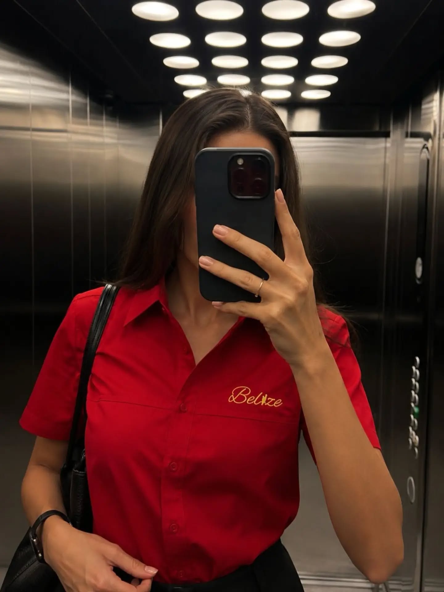 Some shirts just look expensive. This one actually feels like it too. π§πΏβ¨
Our embroidered Belize button-up is clean, professional, and perfect for work, events, or everyday wear. Wear Belize with pride.
π T-shirt factory
1215 Blue Marlin Ave
#embroideredclothing #clothingstore #belize #workwear #belizetees