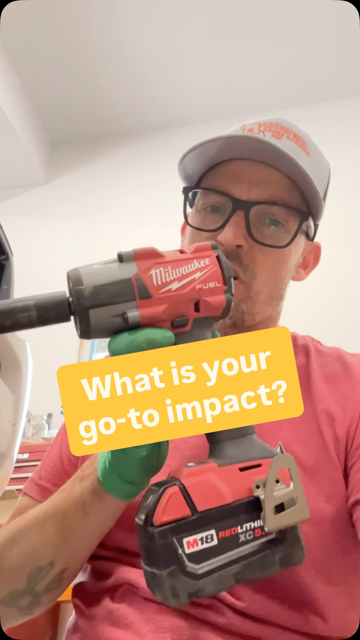 Knocks the rust off it hits so hard #thetoolpulse #impactwrench #milwaukeetools #rustremover
