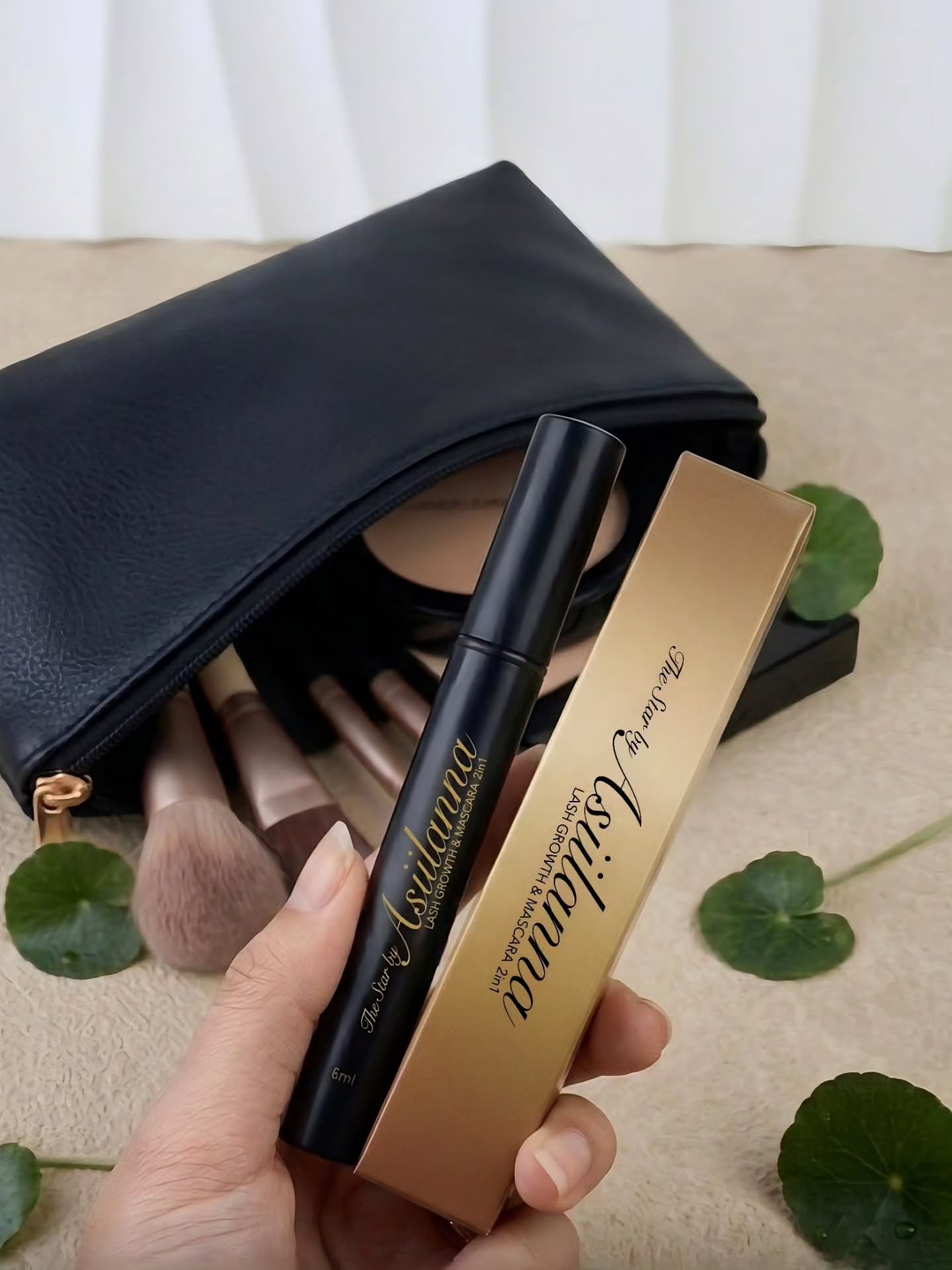 Lash Growth & Mascara 2in1. Mascara with eyelash growth serum. Our mascara is with non-toxic ingredients, with plant extracts & peptides to nourish lash growth step by step. Longlasting but easy removal 38ºC warm water, no panda eyes or redness. This removal method doesn't damage lashes or baby skin under eyes.
#lashgrowthandmascara2in1 #mascarawithlashserum #tubingmascara #PlantPower