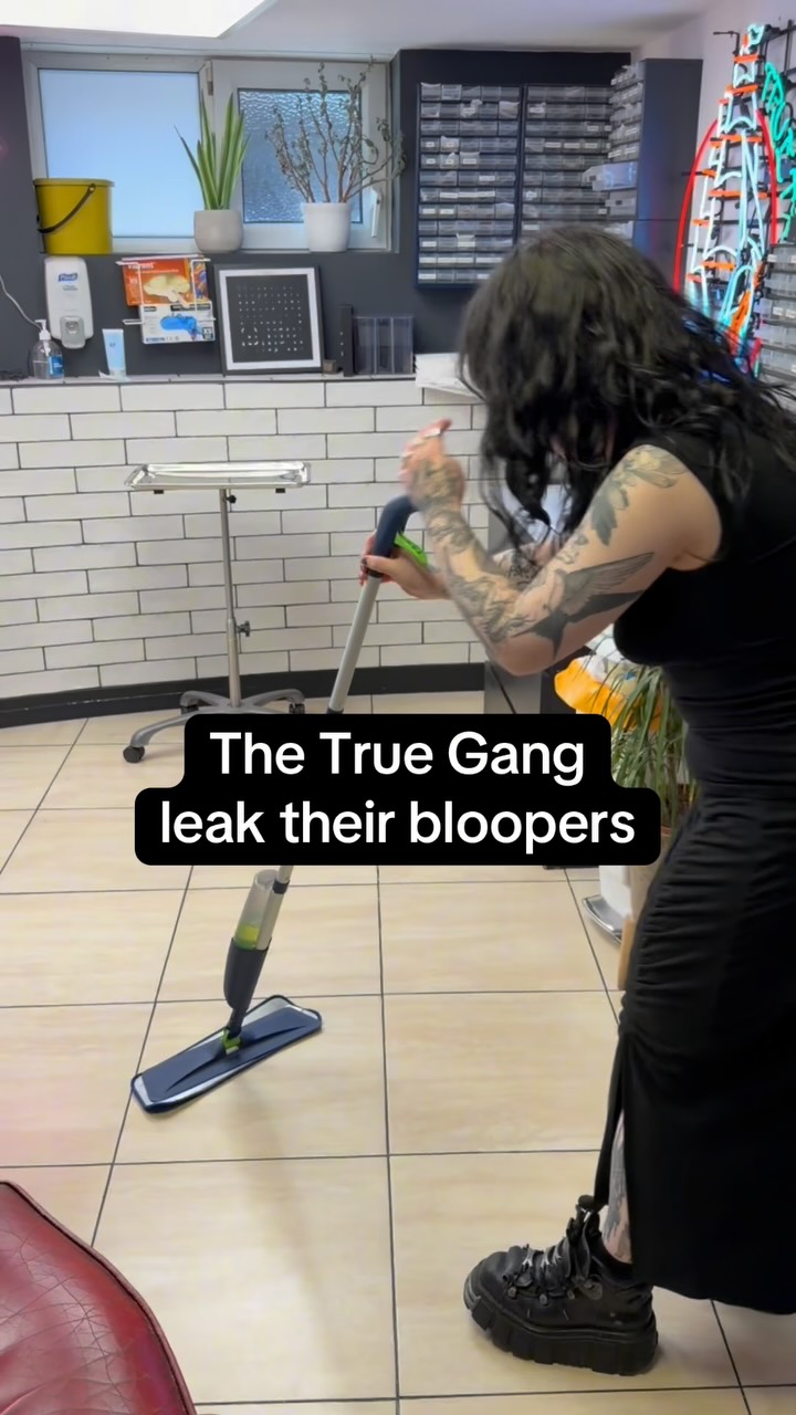 It’s hard work being silly 😮💨
Walk-ins welcome 🙏
#bloopers #tattoostudio #piercingstudio #londontattoo #kingstonuponthames