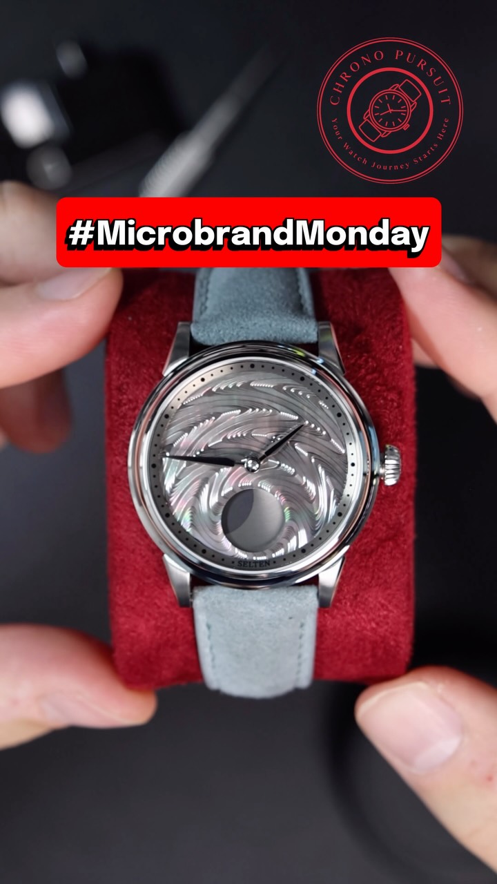 It’s #microbrandmonday and this dial is the whole reason I’m posting today. 🌙
The Selten M-1 Moonphase’s dial is made out of carved mother of pearl, and no two frames of this video look the same — it goes from icy blue to silver to almost lavender depending on how the light catches it. And with the moonphase complication sitting right at 6 o’clock, you’ve got a dial with more depth than watches triple the price.
This is the kind of detail that makes independent brands (or microbrands, as some call it) worth paying attention to ✅
⌚️: @seltenwatch M1 Moonphase “MOP”
#watchfam #microbrand #watchcollector #watch
