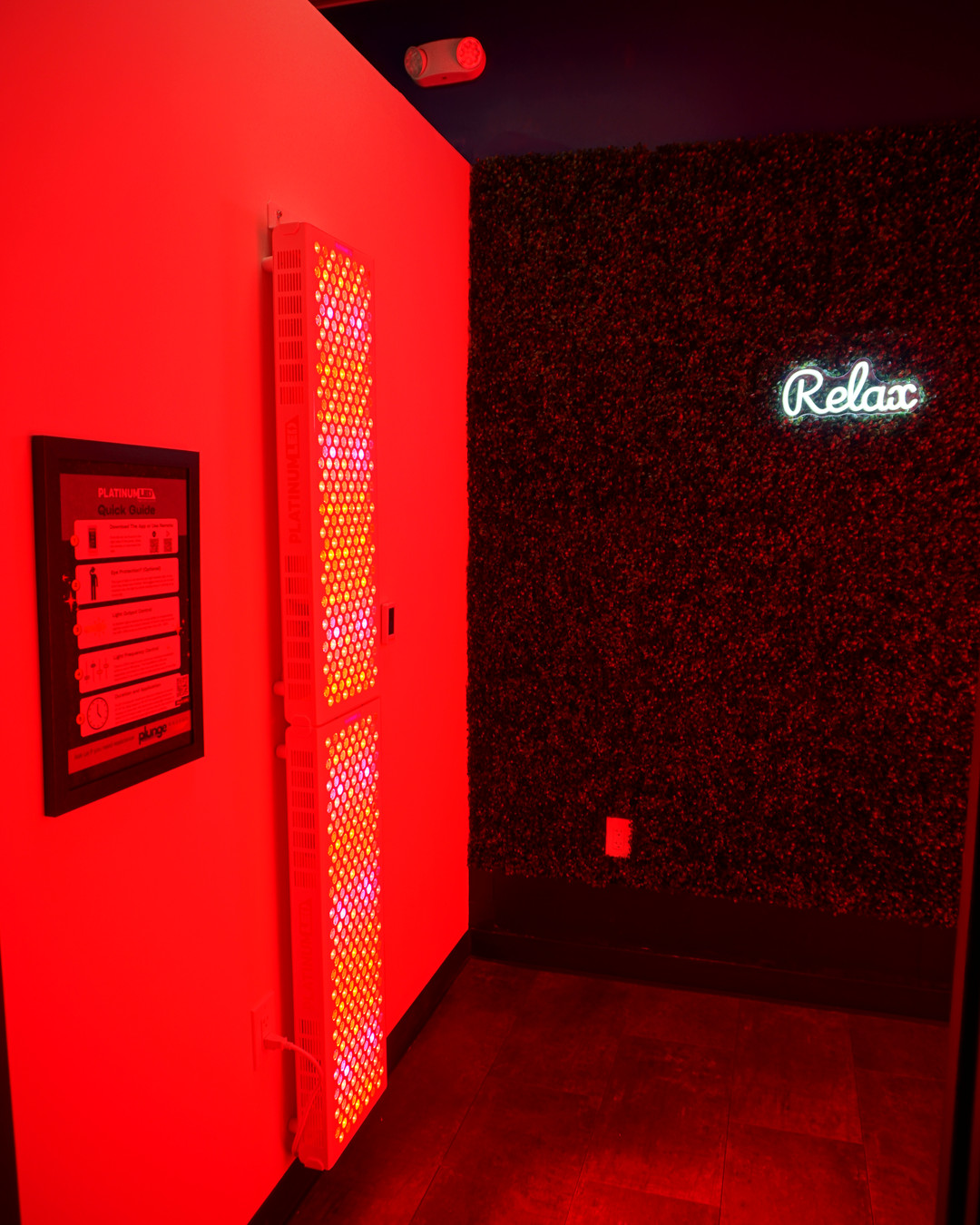 Runners and weekend warriors of Saugus, Lynnfield, Melrose, and Wakefield — we’ve got your recovery covered. Our professional-grade red light at Plunge Boston speeds muscle recovery after a long run, calms chronic tendon pain, and supports skin repair from sun or wear. Try it paired with Normatec compression for faster relief or a sauna session to boost recovery and relaxation. Curious which combo fits your routine? Grab a pass today! NO APPOINTMENT NEEDED — Link in bio. 🔴✨💪🧖♂️
#PlungeBoston #RecoveryRoutine #RedLightTherapy #LocalWellness #SaugusMA #LynnfieldMA #MelroseMA #WakefieldMA #RunRecovery