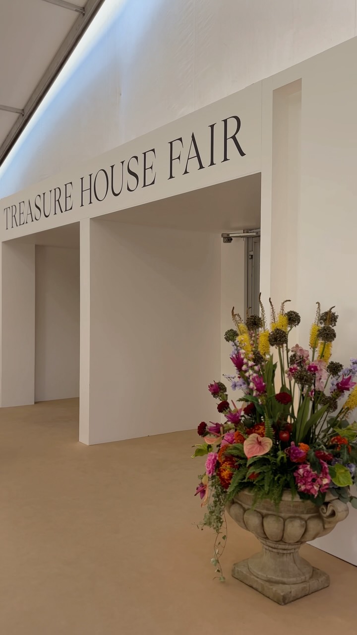 An afternoon spent at the @treasurehousefair , one of the highlights of the antiques calendar.
For us, days like these are about far more than beautiful things. They’re an opportunity to study exceptional pieces, catch up with friends and colleagues across the trade, and continue learning from some of the finest specialists in their fields.
A particular thank you to @wartski1865 for a fascinating highlights talk, and to @ronaldphillips.antiques for a beautifully curated stand that was a joy to explore.
This year we also brought our two year old daughter. We believe children should grow up surrounded by art, history and craftsmanship. Curiosity begins early, and there are few better places to inspire it.
We ended the day at Ralph’s in Sloane Square, coffee in hand while she happily bus spotted outside. The perfect end to a wonderful afternoon.
Now, back to finding more treasure for Terrou Studio.
.
#TreasureHouseFair #AntiqueDealer #AntiqueJewellery #FineInteriors #ArtAndAntiques