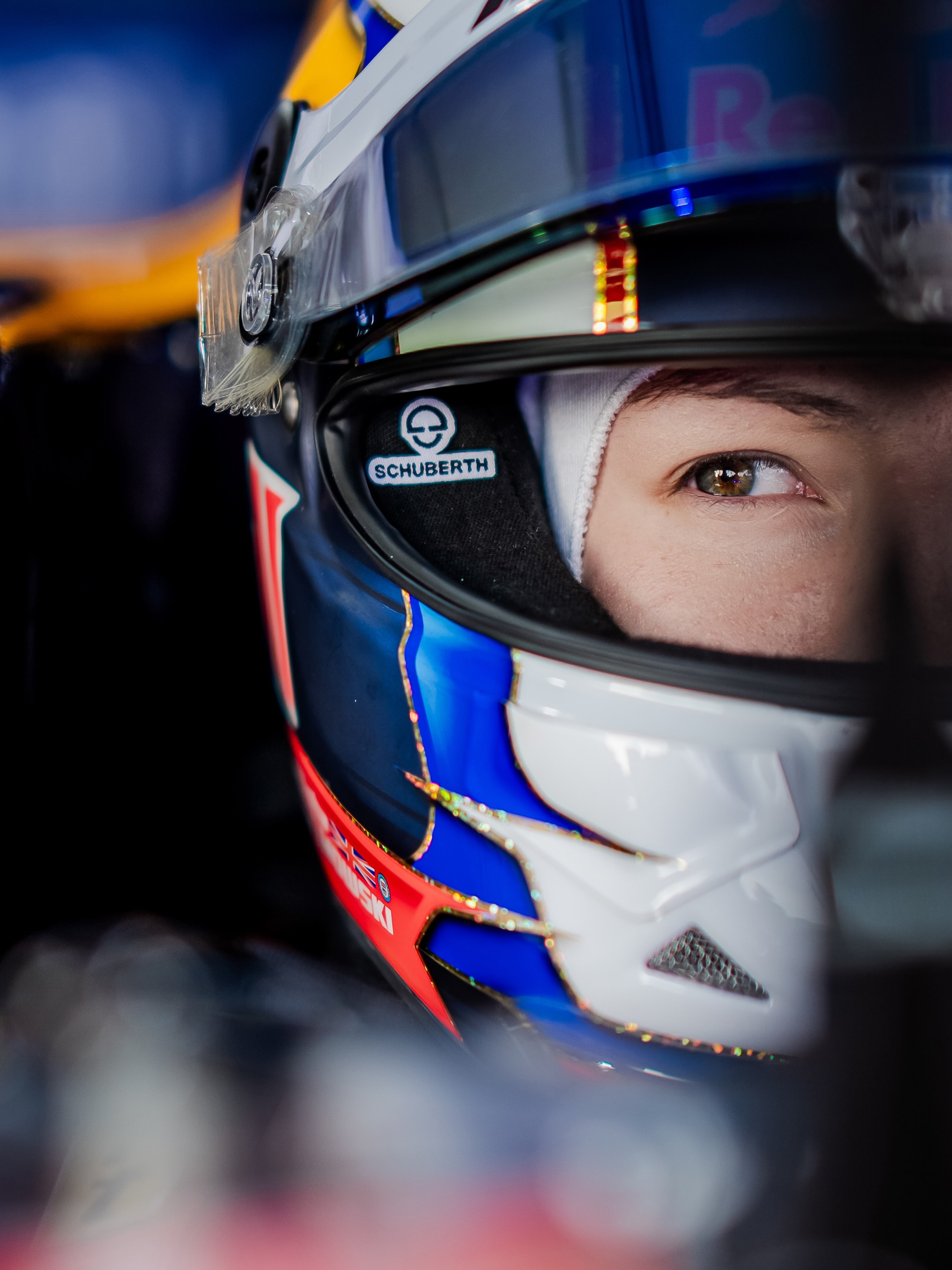 P2 in qualifying at @SilverstoneCircuit! 🫡🇬🇧
A challenging day - not quite where we want to be, unlocked potential still to find for us as a team. Nevertheless, to come away with a P2 on a tough day isn’t too bad 😅
Thanks @redbullf1academy / @camposracing for the hard work as always 🤝
Congrats @chiarabaettig on pole! 👏
The fight isn’t over. Now time to race 👊
#redbullracing #f1academy #motorsport #silverstone