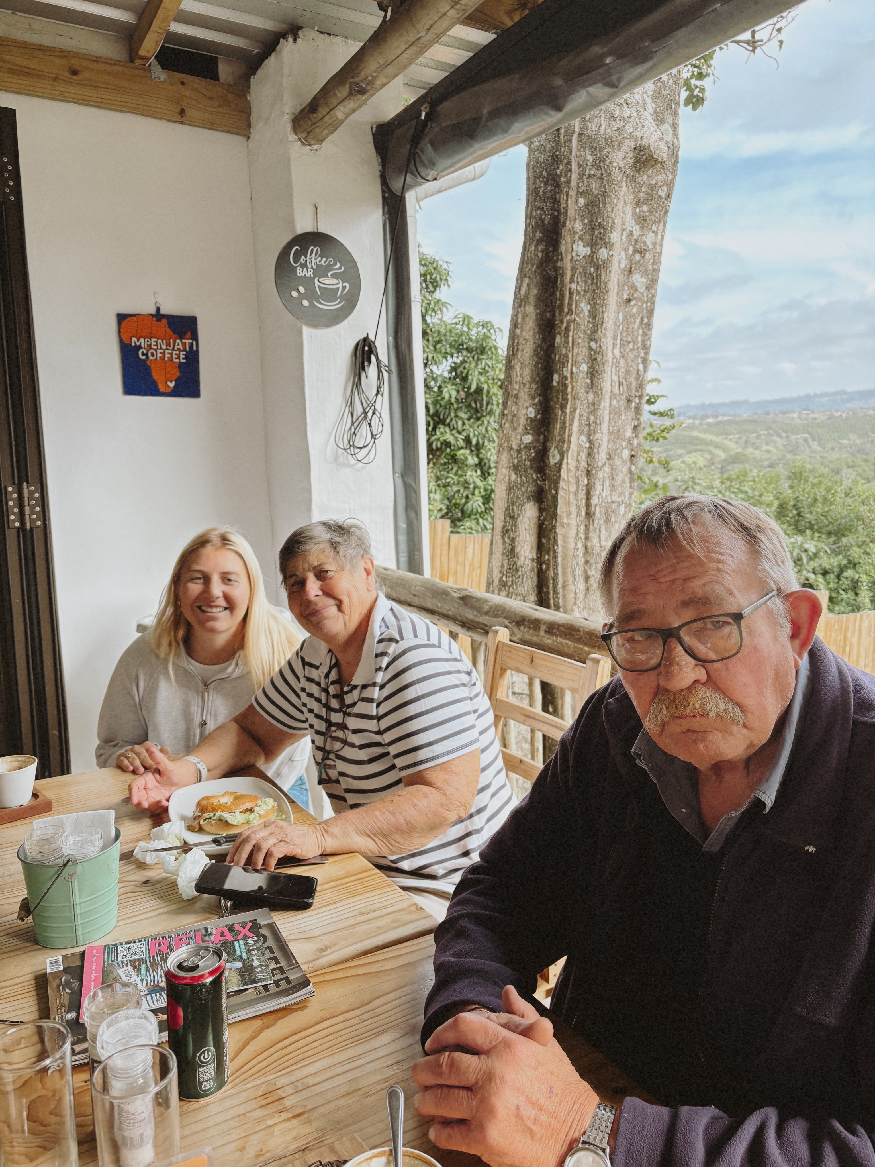 The recipe for a perfect morning: coffee, bagels, views & family!