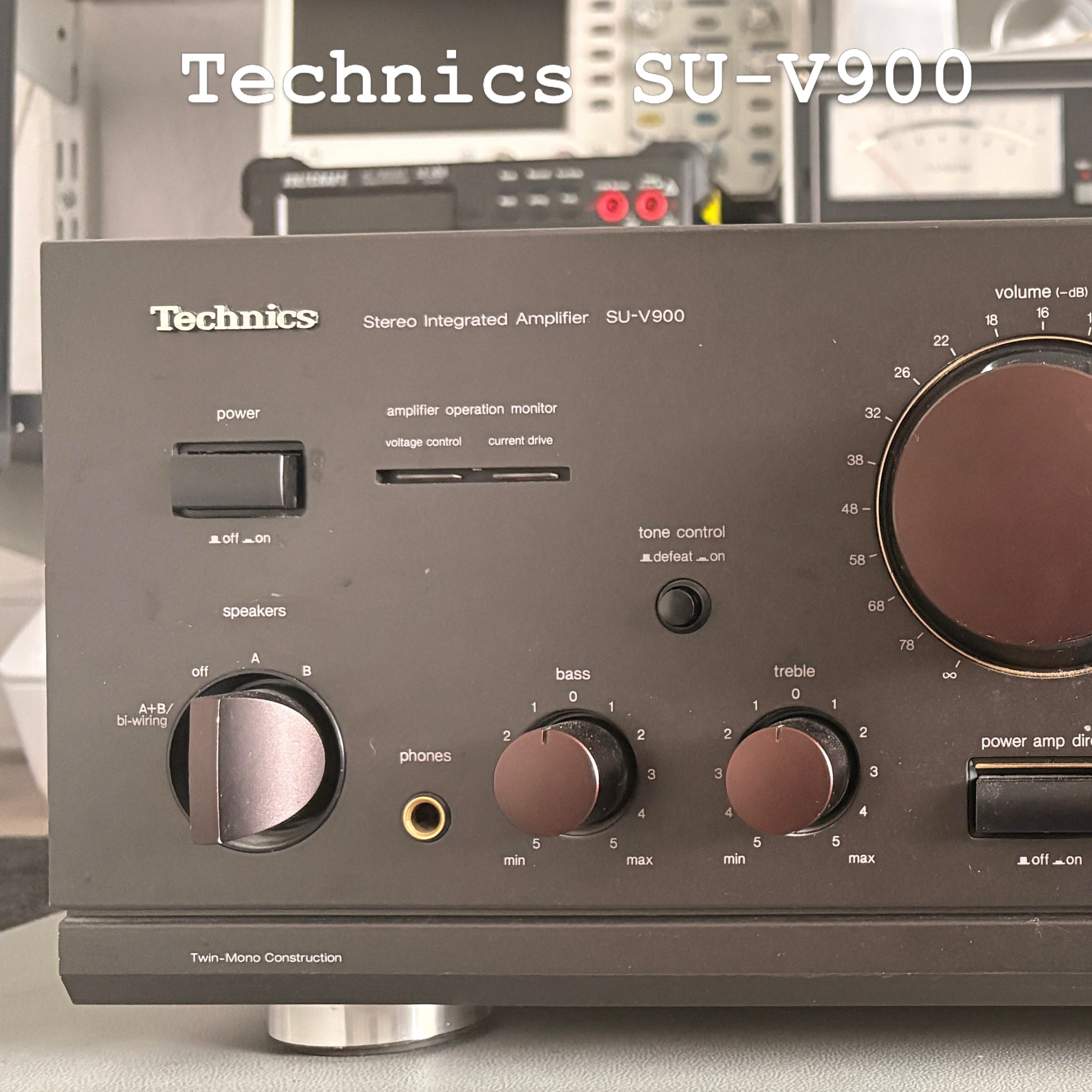 TECHNICS SU-V900… Nach dem Projekt ist vor dem Projekt. 😎 Dieser Monster Class-AA-Verstärker bekommt eine dringend benötigte Reinigung und ein komplettes ReCapping. Alle Lötstellen kontrollieren, Platinen reinigen, neu versiegeln, dazu die Leistungstranistoren neu betten. Abschließend dann neu abgleichen. Der Juli geht dahin. 😬
#vintageaudiomd #vintageaudio #vintageaudiorepair #vintagehifi #technics