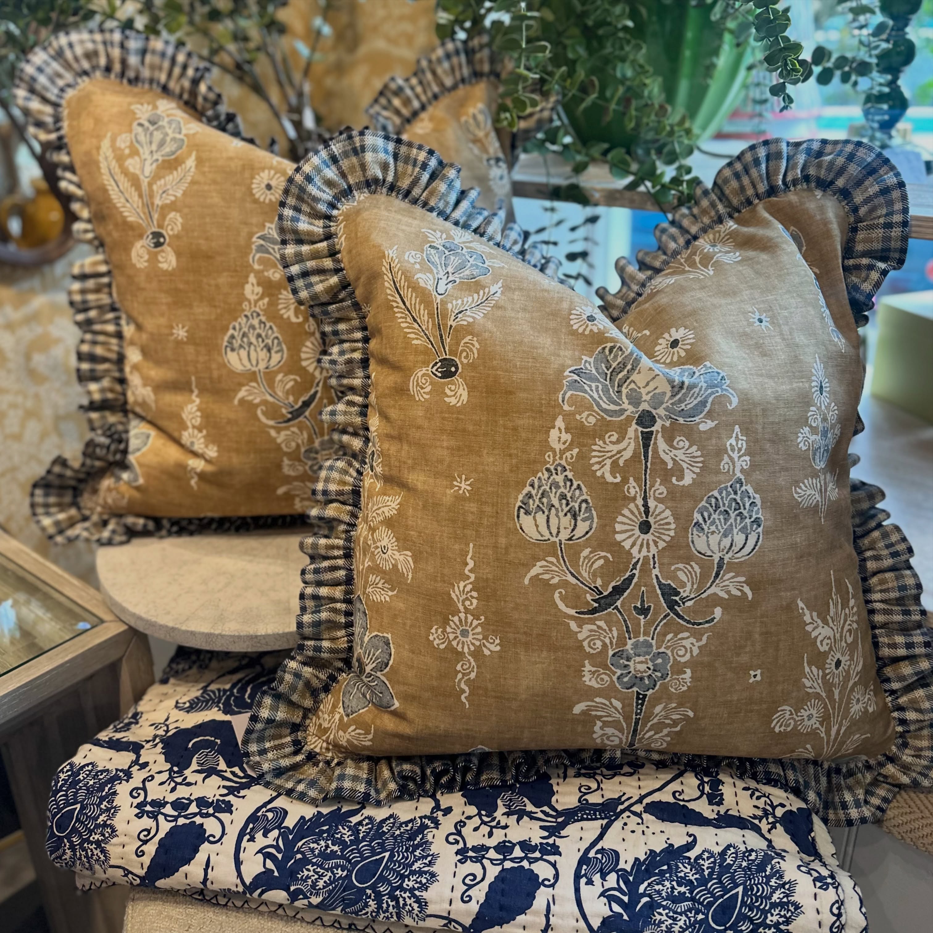 Frills, florals and checks ✨
Lewis & Wood paired with a Mulberry check for the perfect cushion combination, if we do say so ourselves.
Handmade by our talented seamstresses and finished with a beautiful gathered edge… there are only two available - don’t miss out!
#cushion #bespokecushions #mulberry #interiordecor #scattercushions