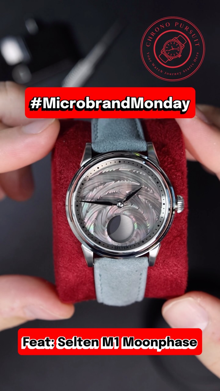It’s #microbrandmonday and this dial is the whole reason I’m posting today. 🌙
That’s mother of pearl on the Selten M-1 Moonphase, and no two frames of this video look the same — it goes from icy blue to silver to almost lavender depending on how the light catches it. And with the moonphase complication sitting right at 6 o’clock, you’ve got a dial with more depth than watches triple the price.
This is the kind of detail that makes independent brands worth paying attention to.
⌚️: @seltenwatch M1 Moonphase “MOP”
#watchfam #microbrand #watchcollector #watch