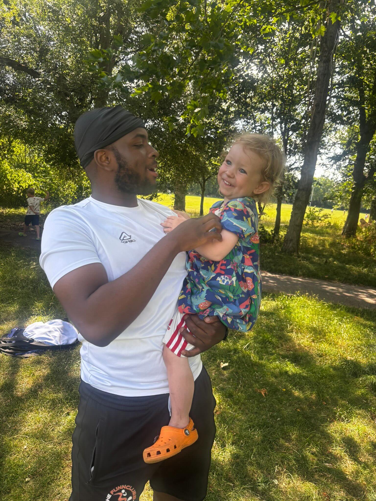 Coach Reuben loves to make the children laugh 😂😂😂