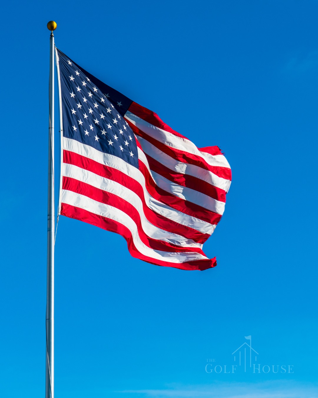 Celebrating Independence Day with a premium indoor golf session offers the perfect escape from the midday heat before your evening fireworks. We invite you to enjoy the holiday in our climate-controlled suites. 🎇 Visit our website to book your bay.
#TheGolfHouse #July4th #DublinOhioGolf #IndoorGolf #KeepTheGameWarm