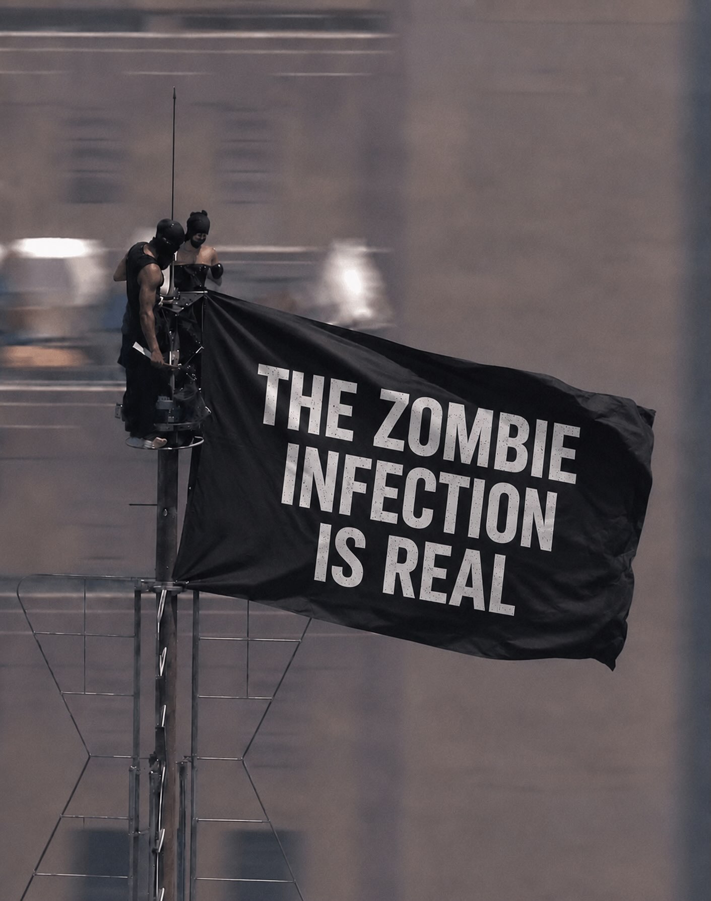 🤔Strange how every outlet is showing the same edited image…
We managed to recover one of the originals before it disappeared.
Why would anyone go to that much effort to change a flag?
Make your own mind up. 🤷♂️
#zombieinfection #zombies #zombieapocalypse #survival #prepper