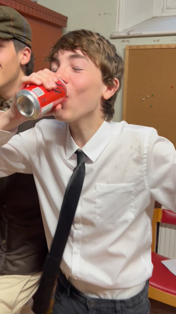 Backstage antics at ‘A Killer Christmas’. 😂 🎄
Actors & audience please send over (or tag us in) your behind-the-scenes or in-the-theatre footage. 🙏🏼
Thank you all for a wonderful, wonderful day! 👏
#akillerchristmas #theatre #liverpool #cocacola #youngactors