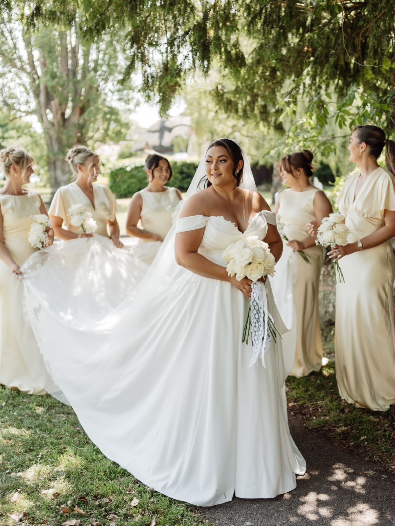 Our Beautiful Real Bride Georgie 🤍
We are absolutely in love with these photos Georgie! What a beautiful bride. Thank you for trusting us with your dress journey. I absolutely loved meeting you & your mum at your appointment & getting to know you both - & still so grateful to you for coming to photograph my little ones Christening!
We wish you all the love in the world for your future together. It looks like the most amazing day with memories to last a lifetime 🤍
xxx
Bride @georgiebuckingham_x
Photographer @michelle_white_photography
Veil @tulleandflobridal