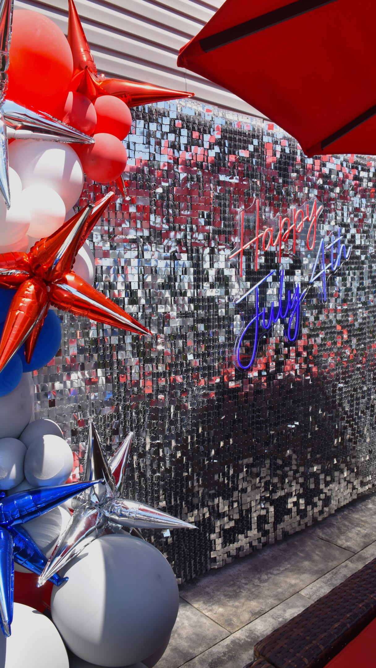 Team 23Five wishes everyone a Happy 4th of July! 🎇 We had so much fun today setting up for one of our fav clients! Stay tuned for more fun moments from this setup!
#4thofJuly #July4thdecor #independenceday #4thofJulyDecor #july4th