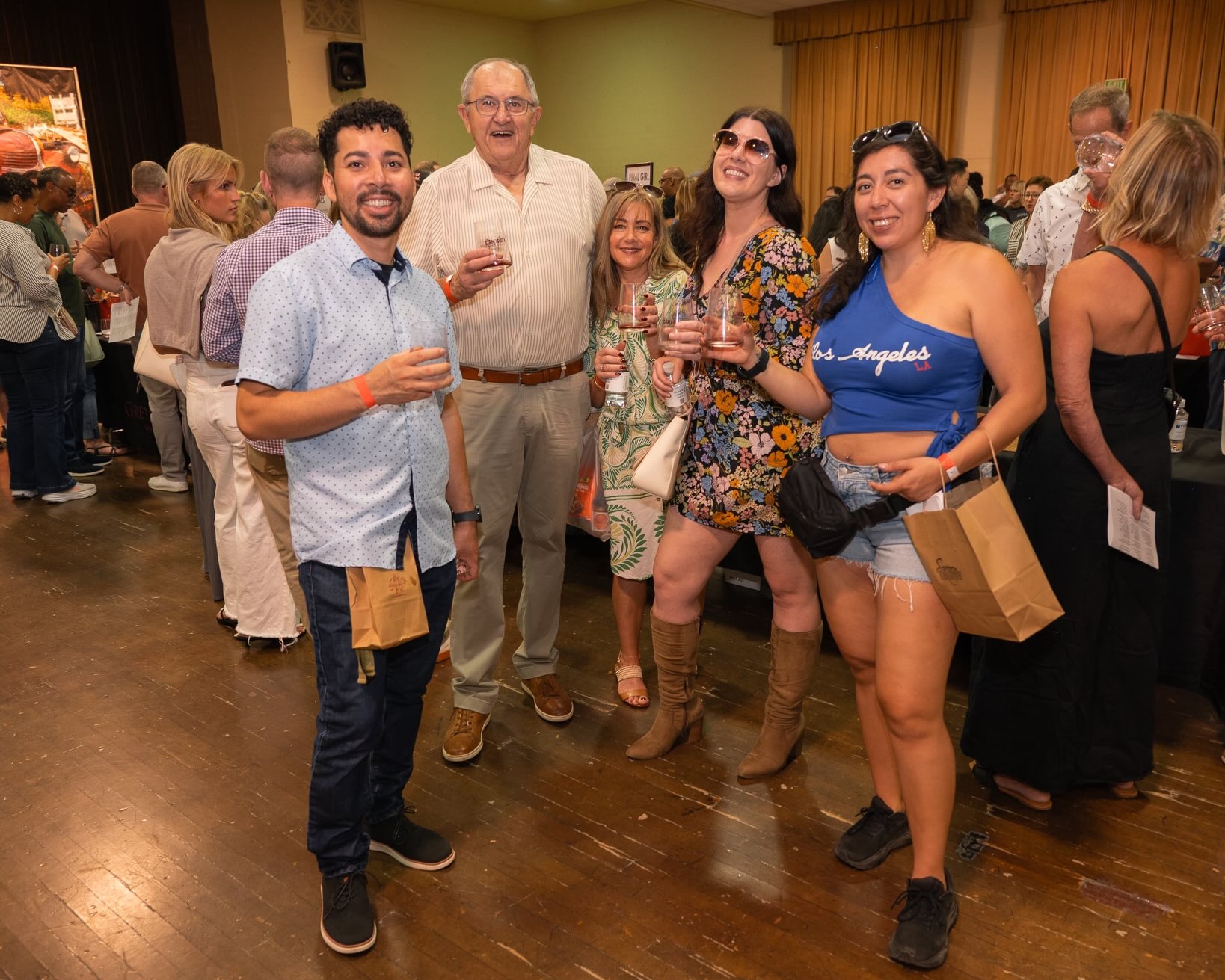 A fabulous look back at Garagiste Festival: Urban Exposure in Los Angeles (@garagistefestival ) — what an incredible day celebrating small-production winemakers, artisan vendors, and the passionate wine lovers who make this community so special. 🍷✨
From rare pours and new discoveries to great conversations and a packed room full of energy, June’s Urban Exposure was everything we love about Garagiste: access, discovery, and the people behind the wines.
Swipe through for a carousel of moments from the day — and cheers to everyone who joined us!
📸 Photo credit to our awesome photographer @kellyviselphotography
#GaragisteFestival #UrbanExposure #LAWine #CaliforniaWine #SmallProductionWine
