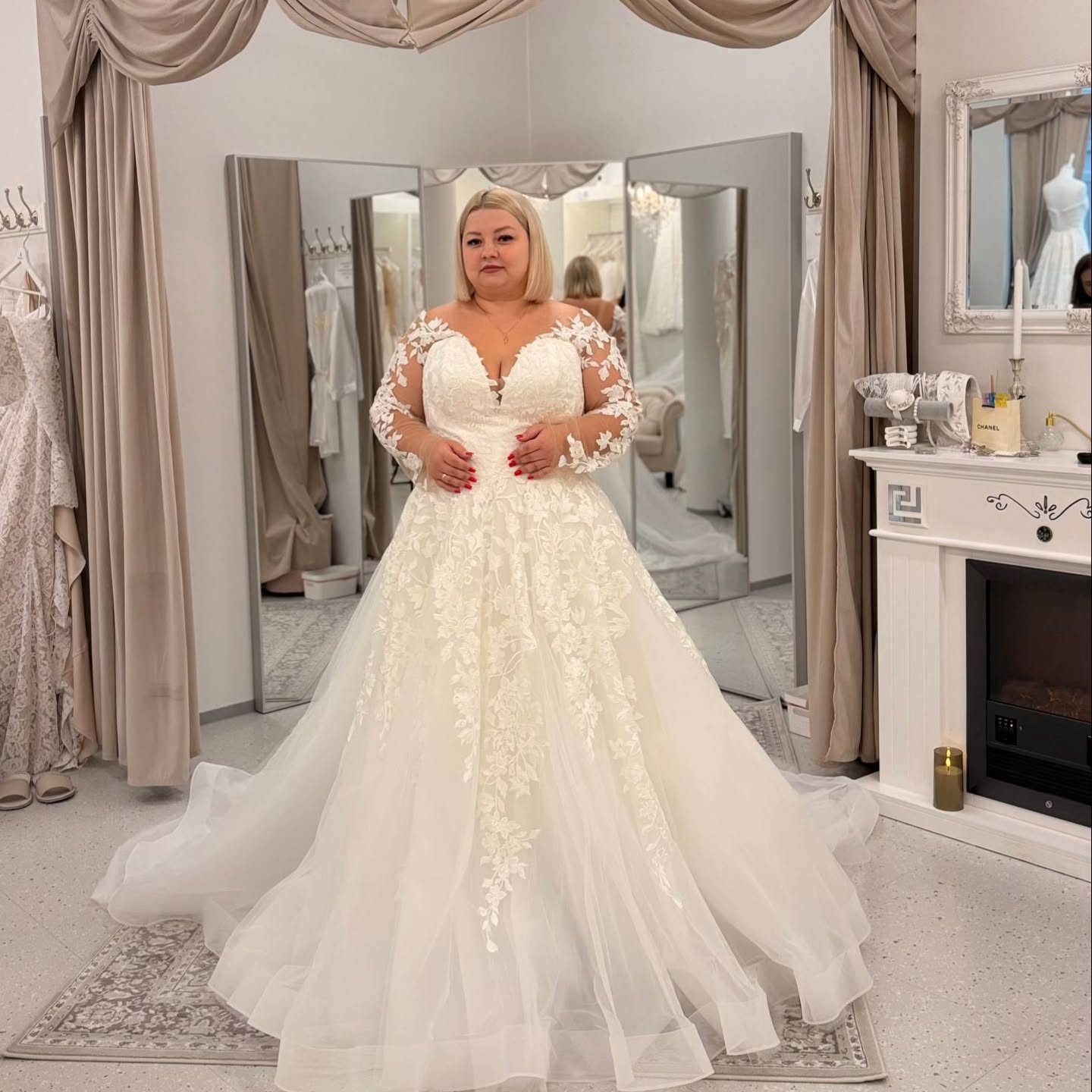 Oletko plus-kokoinen morsian?
Elegant Affairs Helsinki Löydät erilaisia mekkoja XL-5XL
Varaa sovitusaika etukäteen!
𝐸𝐿𝐸𝐺𝐴𝑁𝑇 𝐴𝐹𝐹𝐴𝐼𝑅𝑆
Kristianinkatu 15
Helsinki
Heinäkuu olemme avoinna:
Ma-Pe klo 17.00-21.00
La 11.00-21.00
Su suljettu
#häämekko #morsian #morsiuspuku #häämuoti #häämekko