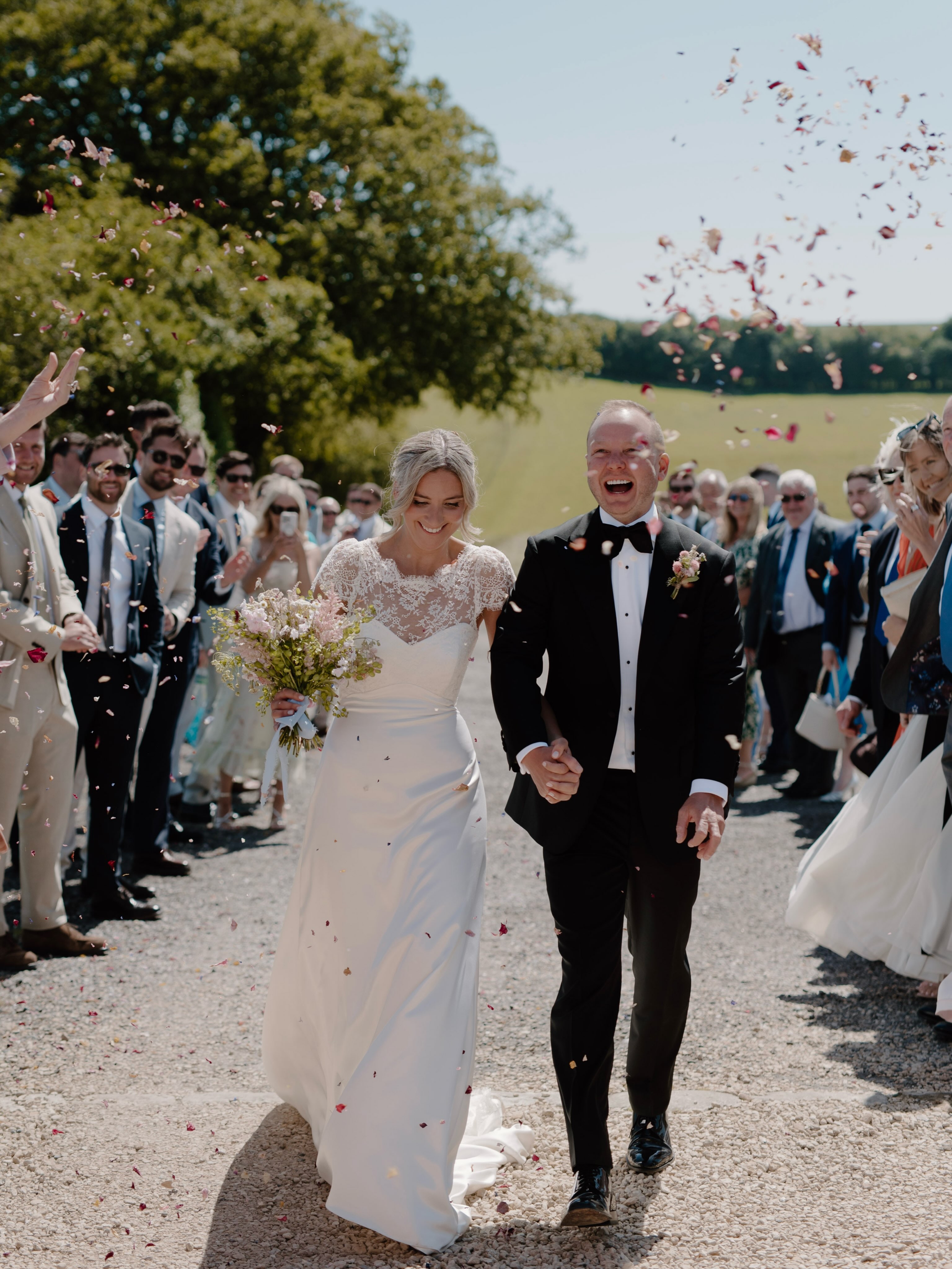 The perfect day 🤍🥂
Venue: @fonthillweddings
Getting Ready Venue: @manor.estate.wiltshire
Hair: @studiosix_shaftesbury
Makeup: @teresajollymakeup
Flowers: @brothersfarmdorset
Caterer and Coordinator: @indulge_catering_events
Bride & Groom: @millymunn1 @jscoular26