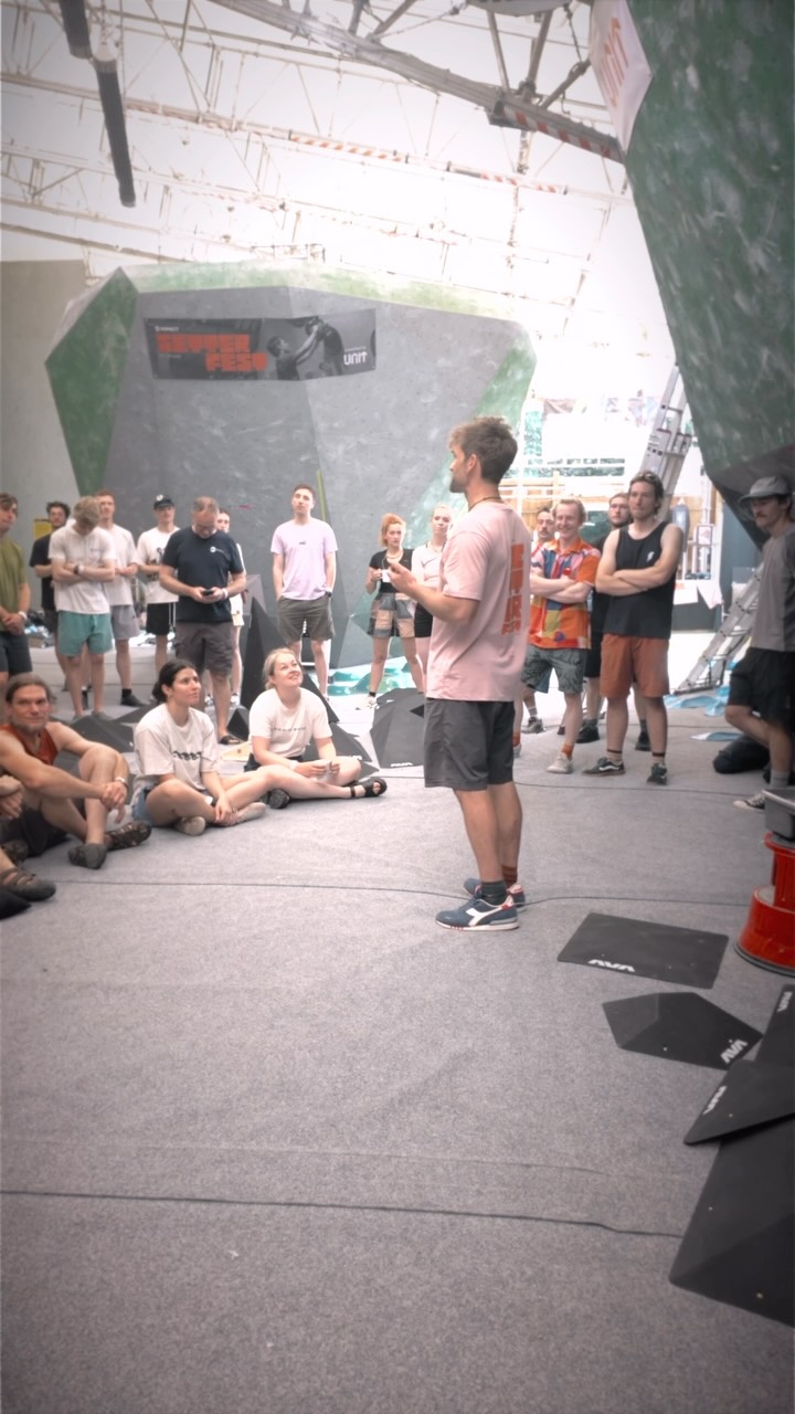 It was beyond exciting to see the @mileendclimbing garden transformed into a hive of activity for the first ever SETTER FEST, presented by @unit_holds.
Here’s just a taster of what the day had in store.
#routesetting #setterfest